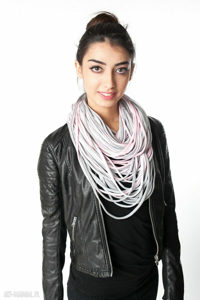 naszyjniki: maszyjnik dzianinowy biały szary pudrowy róż Ręcznie zrobione