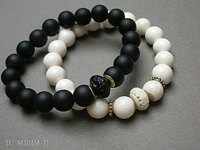 BLACK MATT AND CORAL handmade