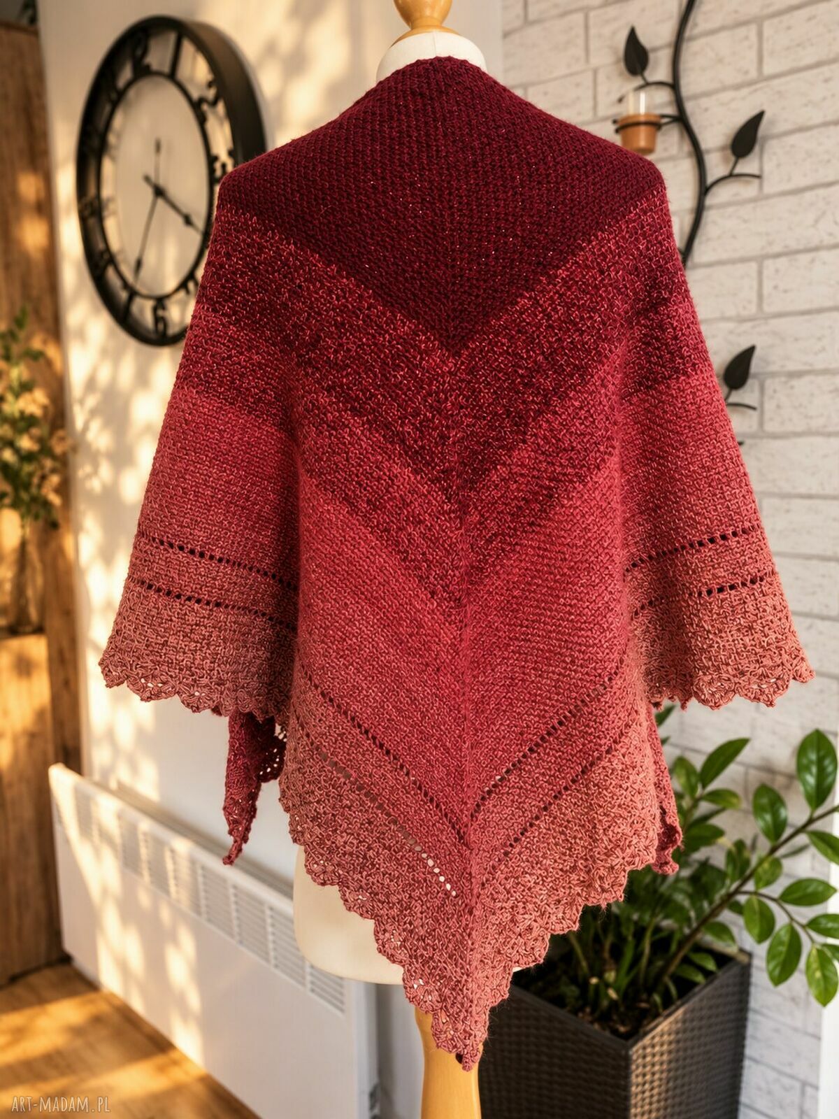 Chusta Mech - bordowa chusta szydełkowa ombre z merino