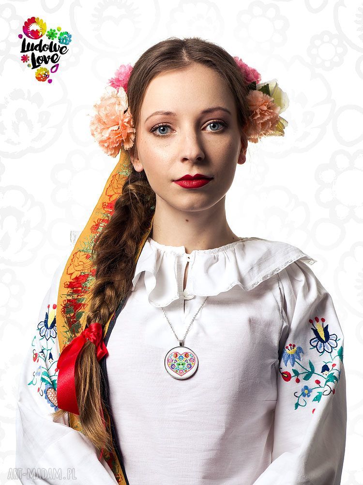 Medalion okrągły 'Ludowe Serce' - ludowy wisiorek handmade na folkowe dni