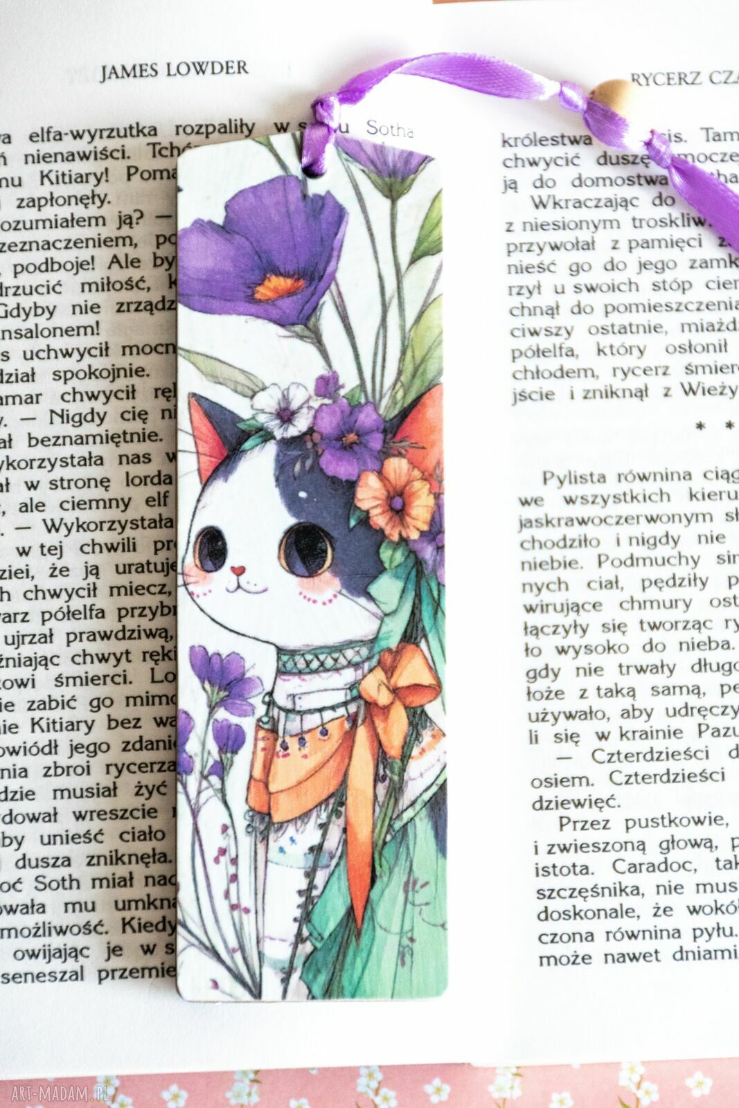 Meksykańska kicia - drewniana zakładka do książki z wstążeczką i koralikiem