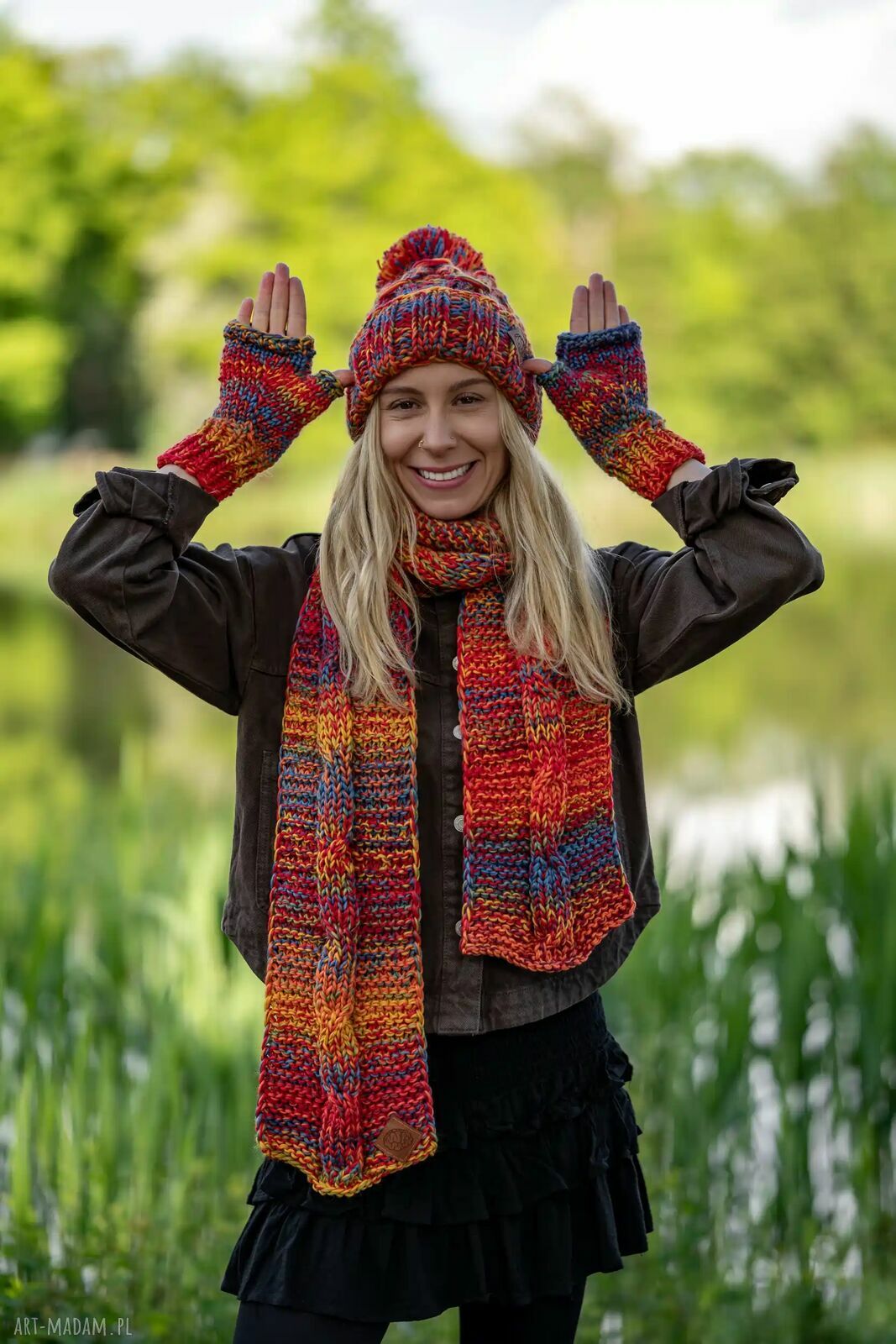 Czapka MERINO 100% Euforia - przygaszone czerwienie