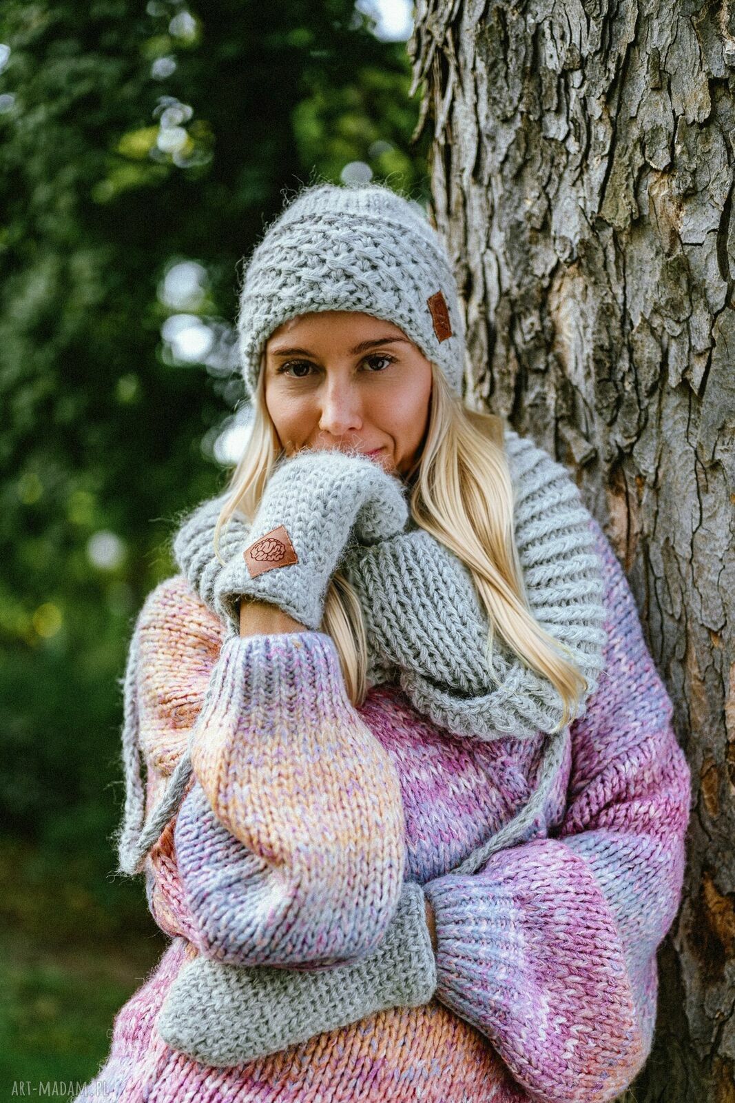 Czapka MERINO HOPE „Wybielony szary” z jedwabną podszewką - handmade