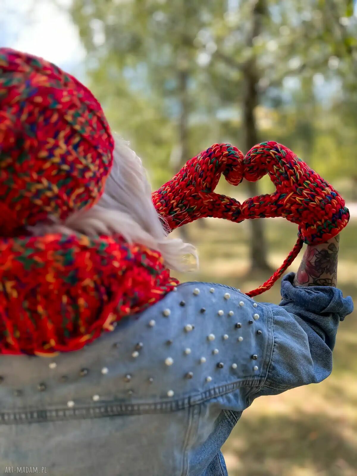 Czerwone rękawiczki merino 50% handmade ze sznurkiem