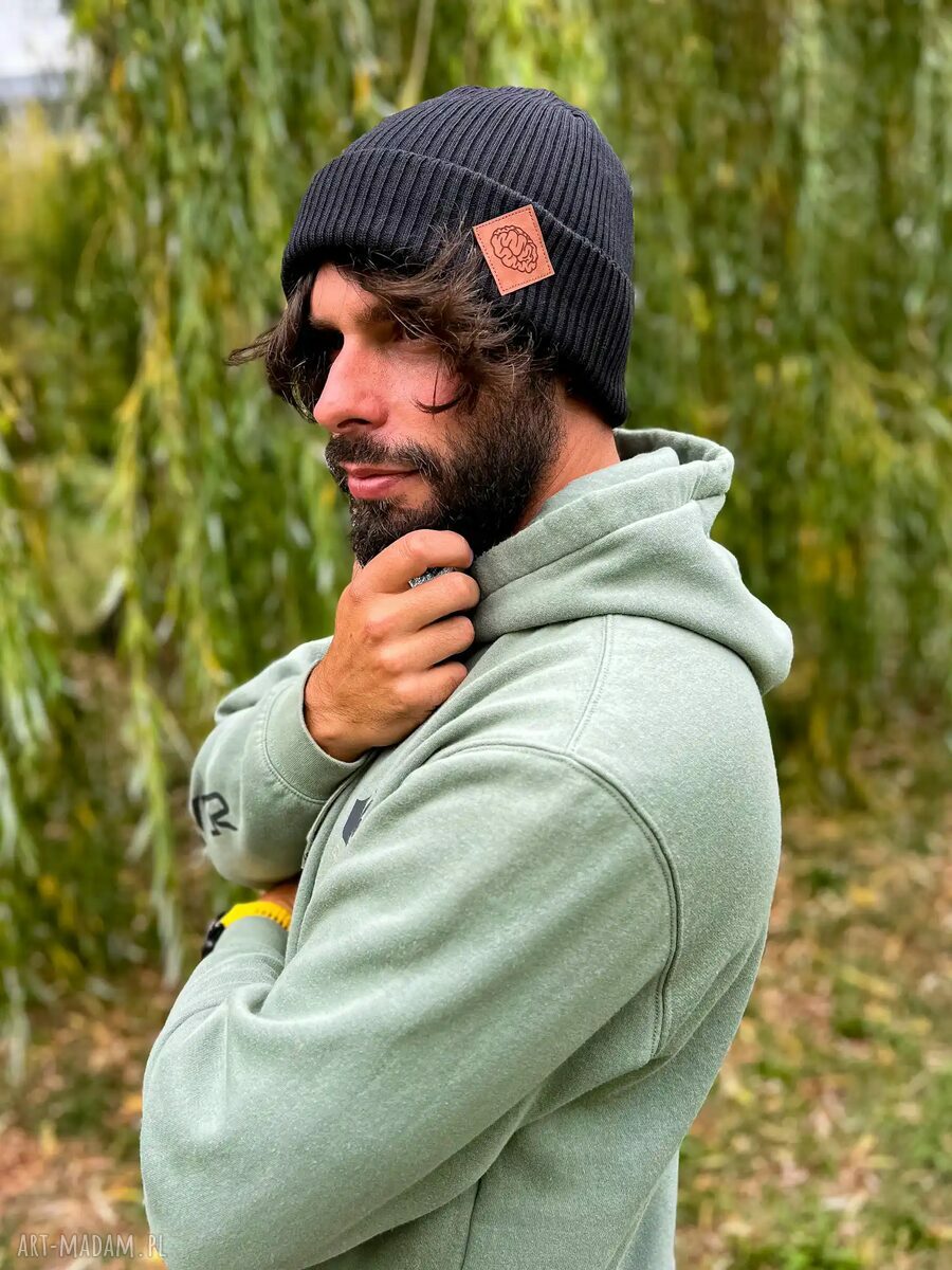 Czarna bawełniana czapka beanie 2w1 z logo ekoskórka Brain Inside