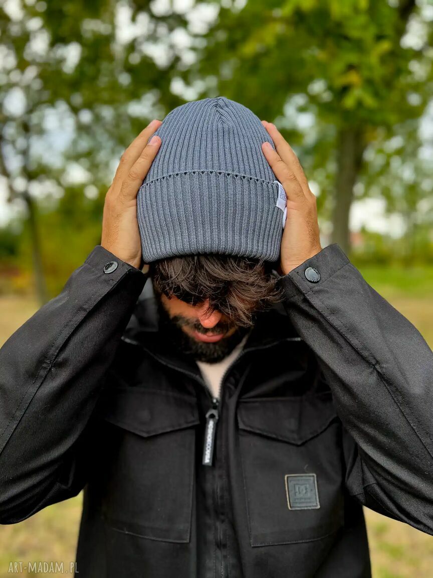 Męska czapka beanie z bawełny z kolorowym logo - ciemny szary