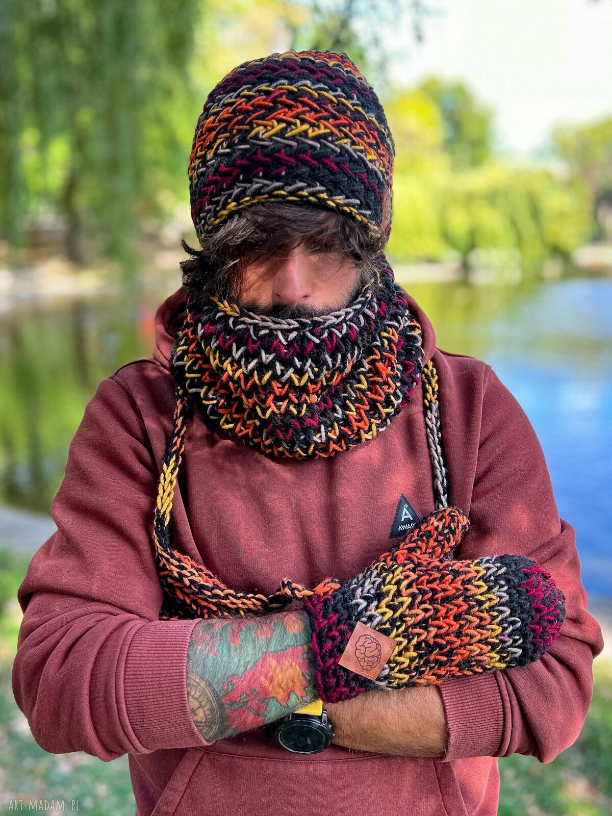Męska czapka Merino 50% „Ciemna jesień” Explorer - rękodzieło na jesienne dni