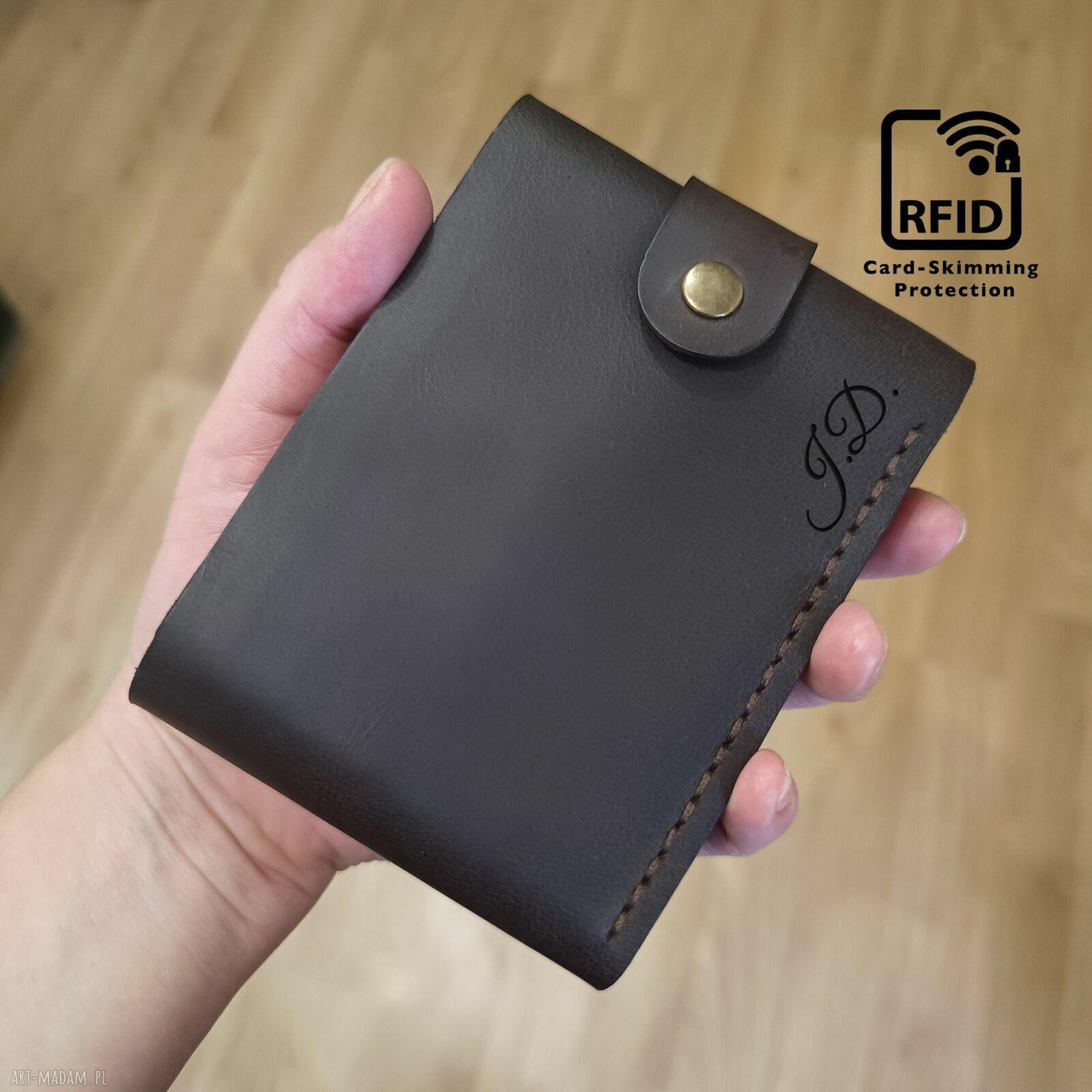 Męski skórzany portfel z RFID, grawerem i miejscem na 11 kart