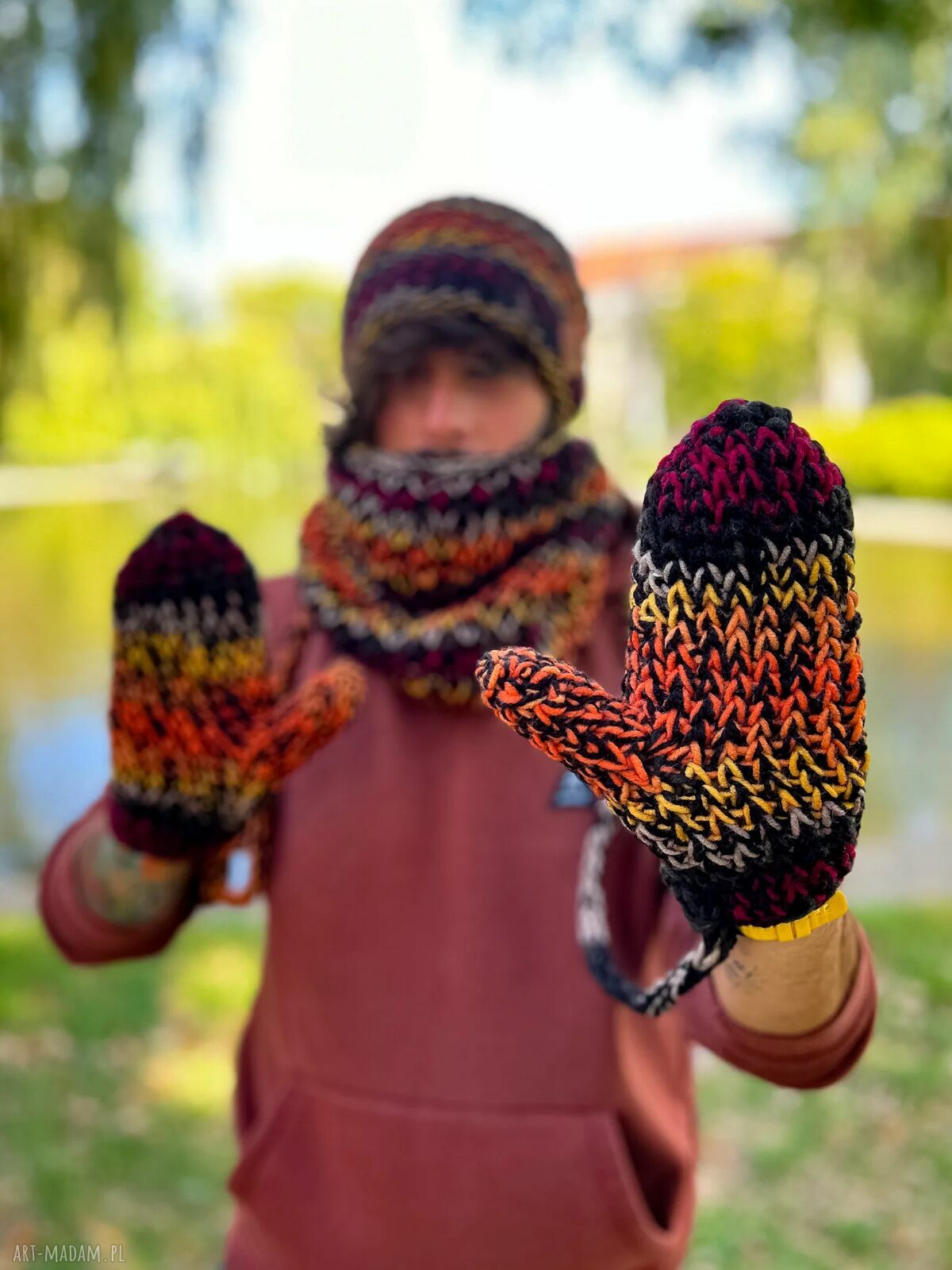 Rękawiczki merino 50% "Ciemna jesień" ze sznurkiem - handmade