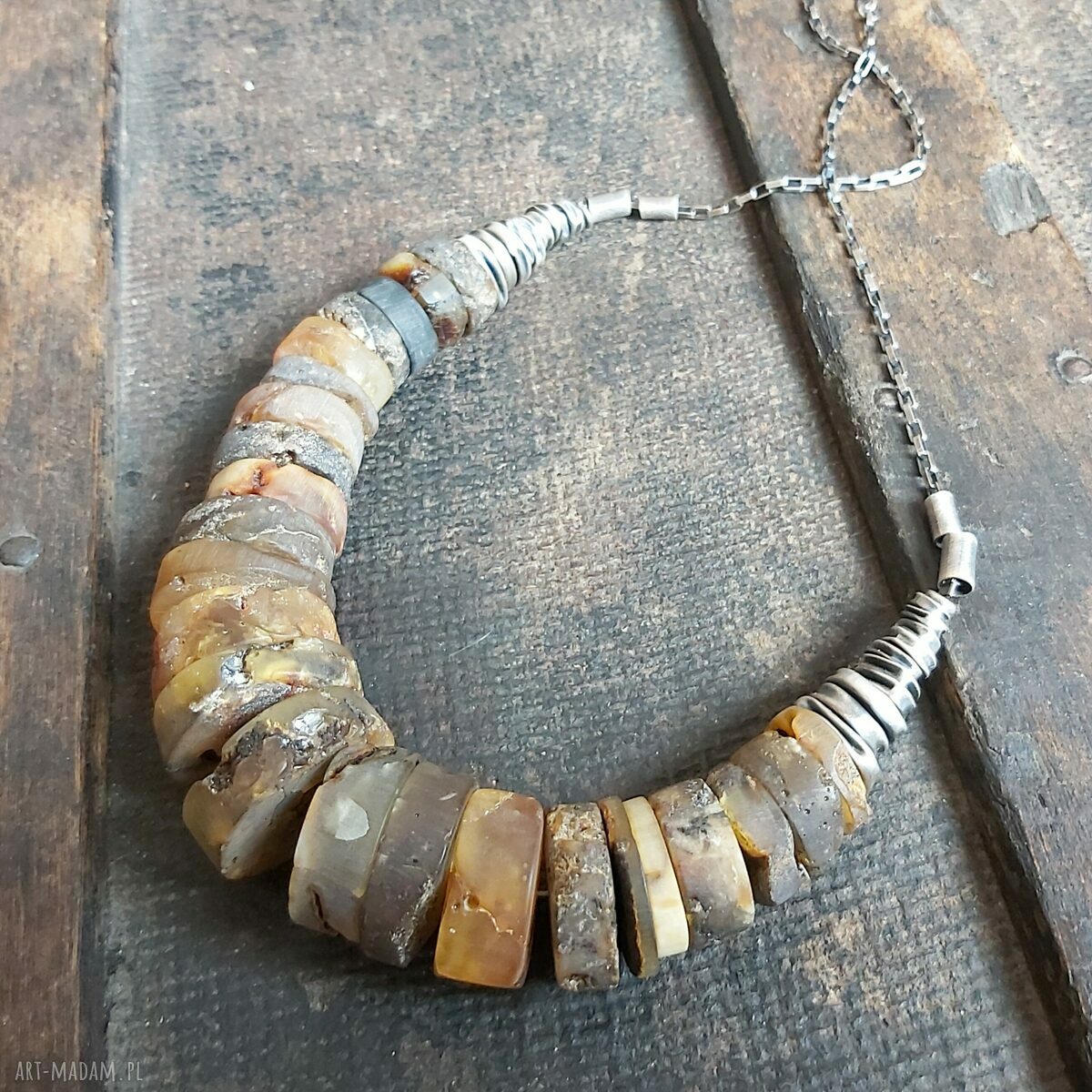Naszyjnik surowego bursztynu metaloplastyka srebro