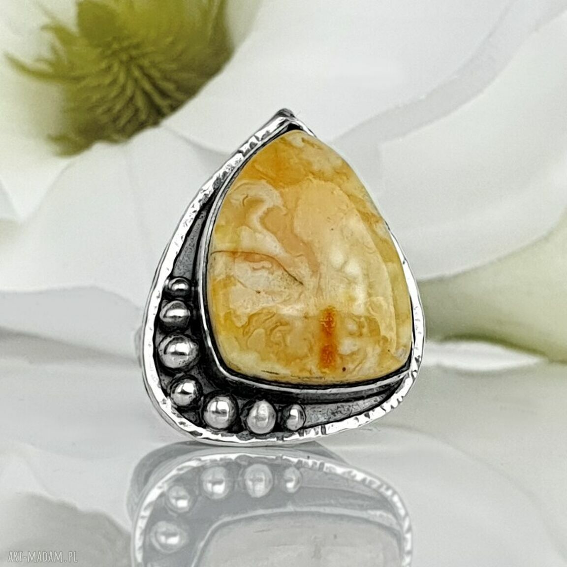Seasalt srebrny pierścionek bursztynem bałtyckim metaloplastyka