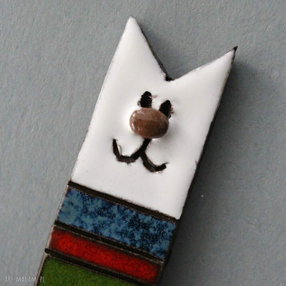 MIAU - ręcznie robiona broszka ceramiczna z motywem kota