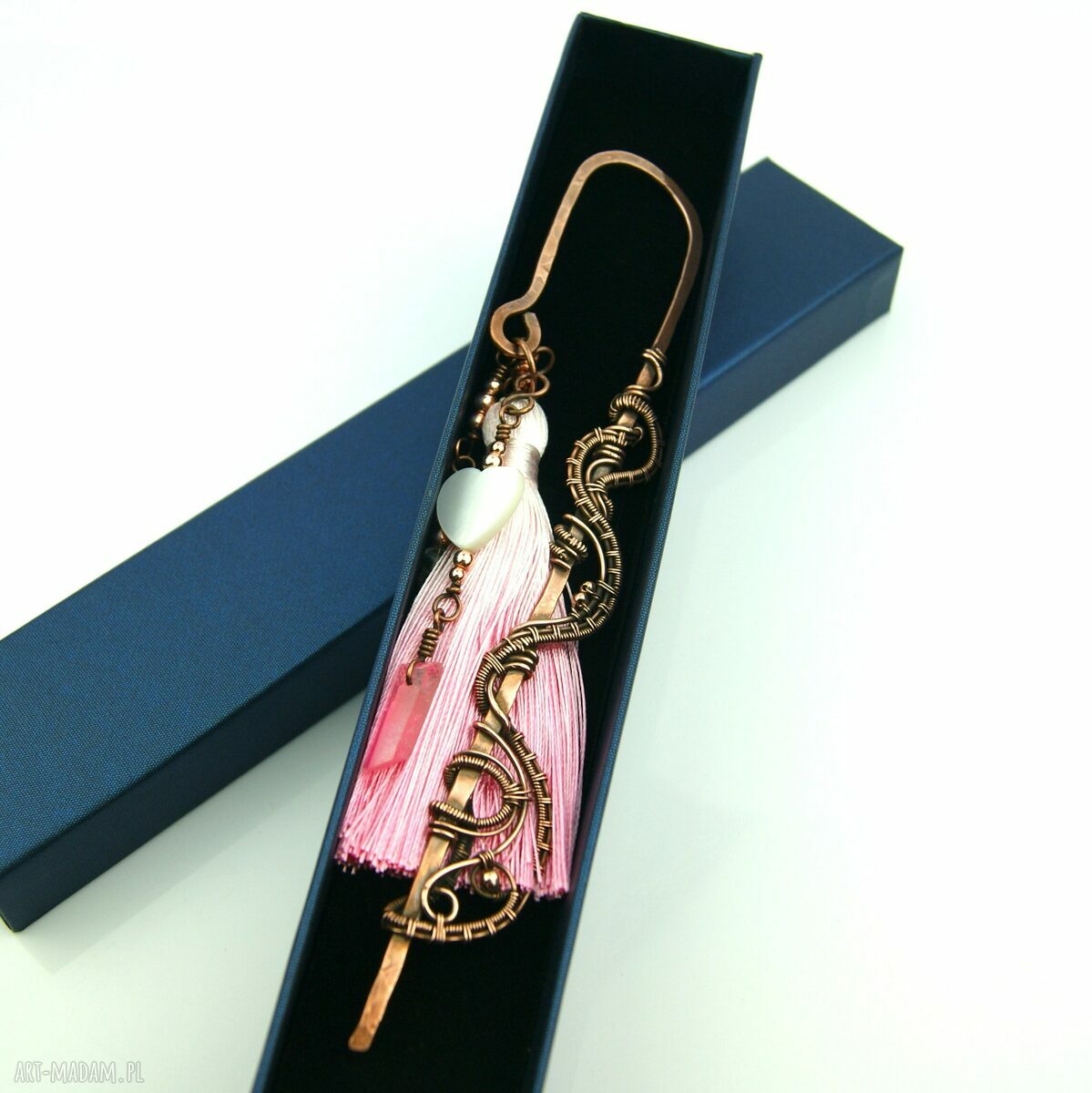 Miedziana zakładka do książki wire wrapping z granatem i kwarcem