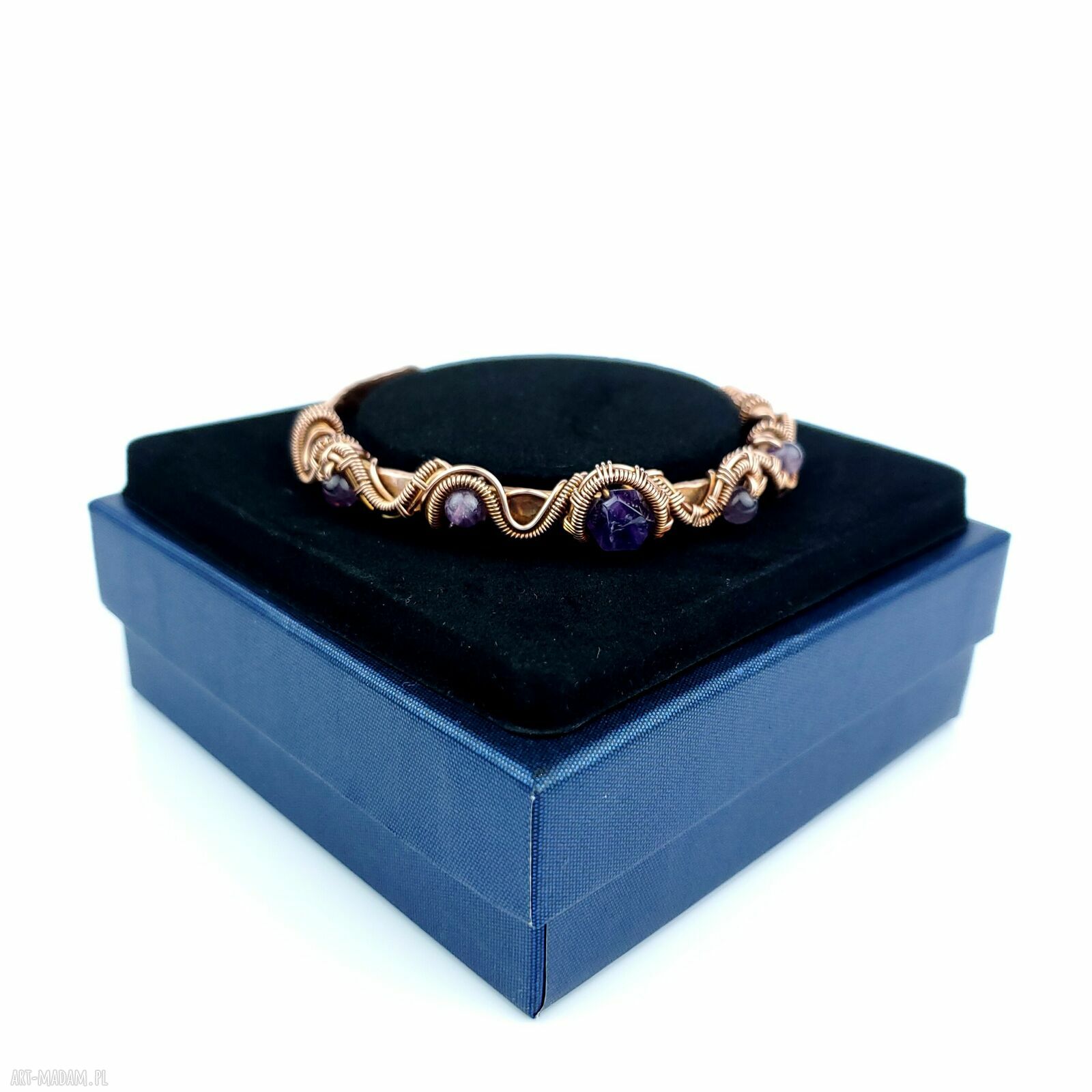 Miedziana bransoletka mankietowa z ametystem - cuff handmade
