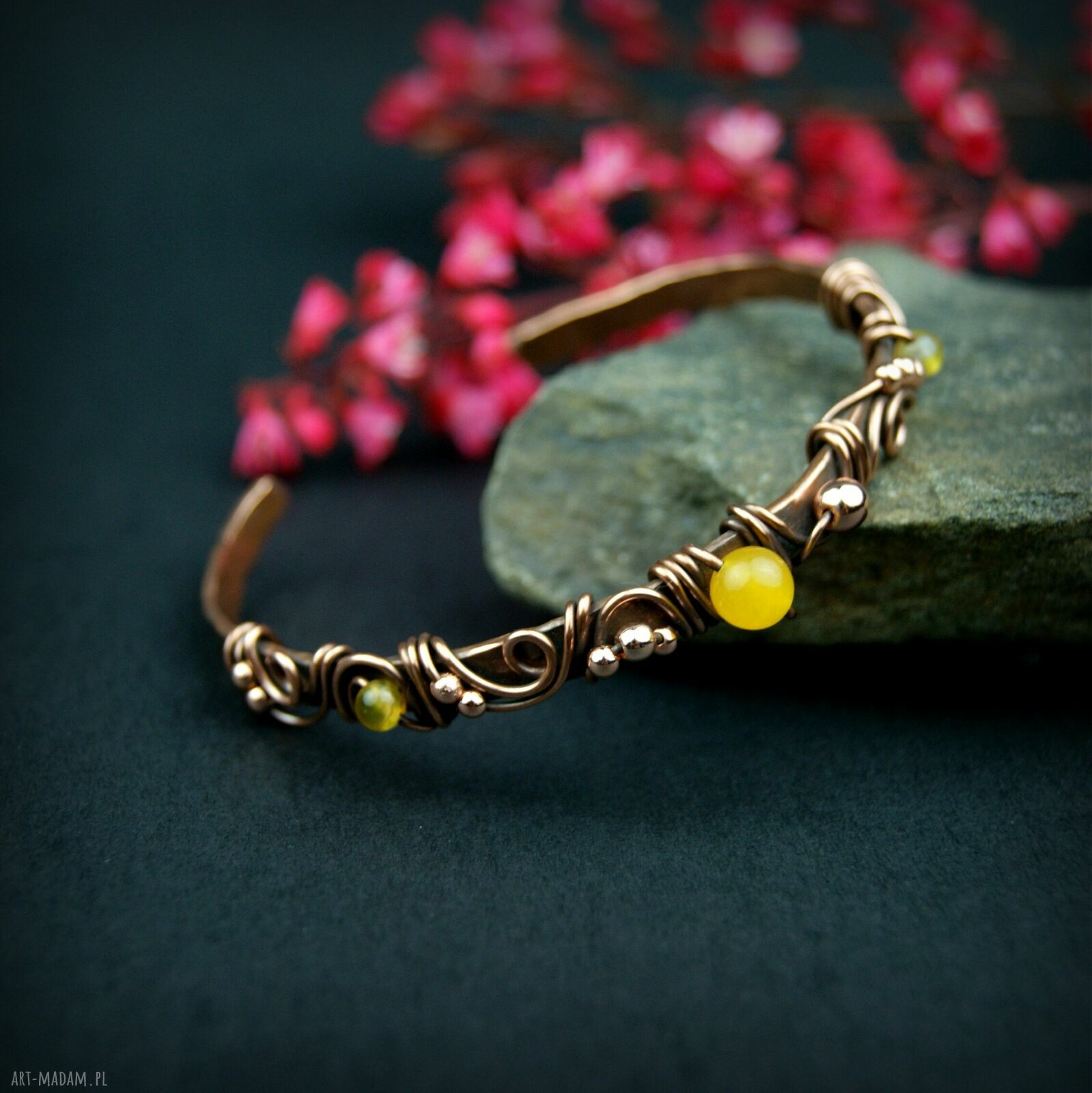 Miedziana bransoleta mankietowa z agatami i hematytem (cuff)