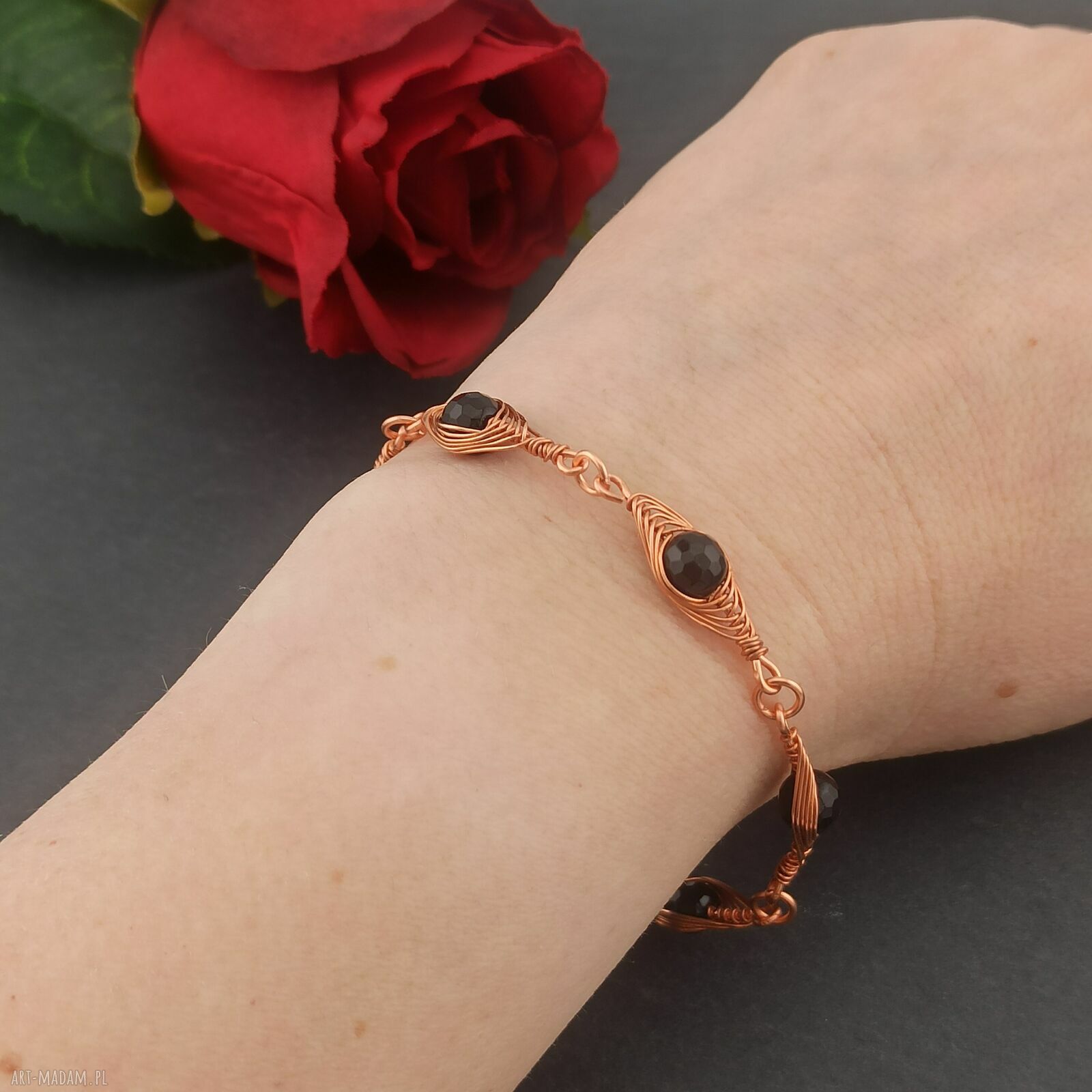 Bransoletka miedziana z onyks - wire wrapping dla kobiet