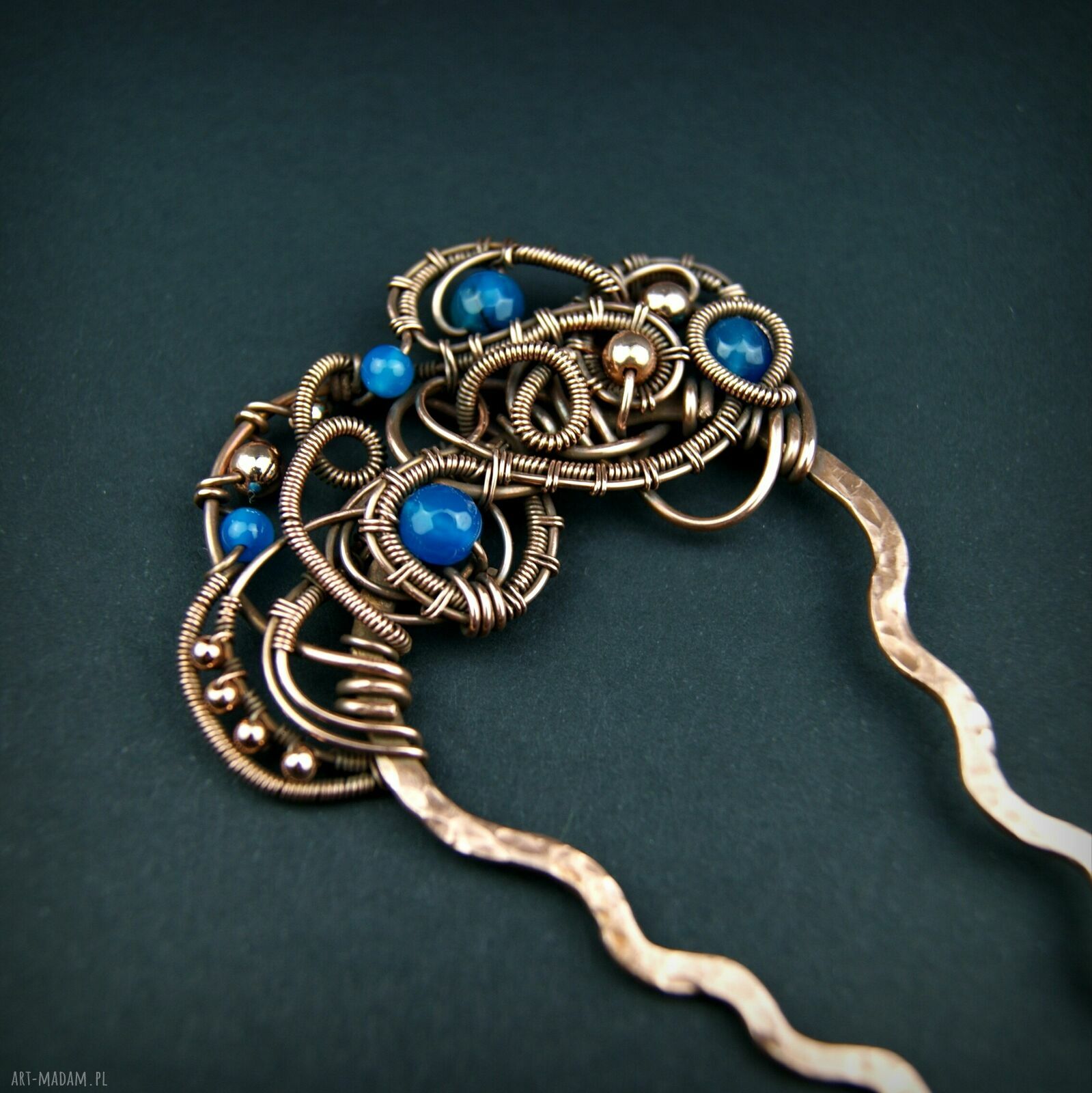 Miedziana ozdobna szpilka do włosów z agatem - wire wrapping