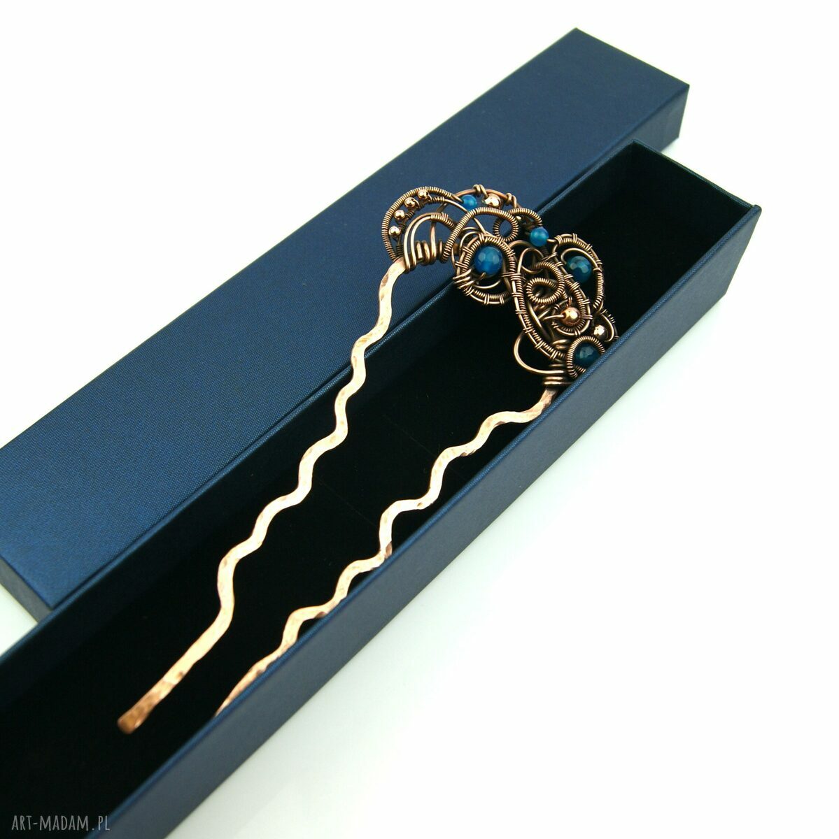 Miedziana ozdobna szpilka do włosów z agatem - wire wrapping