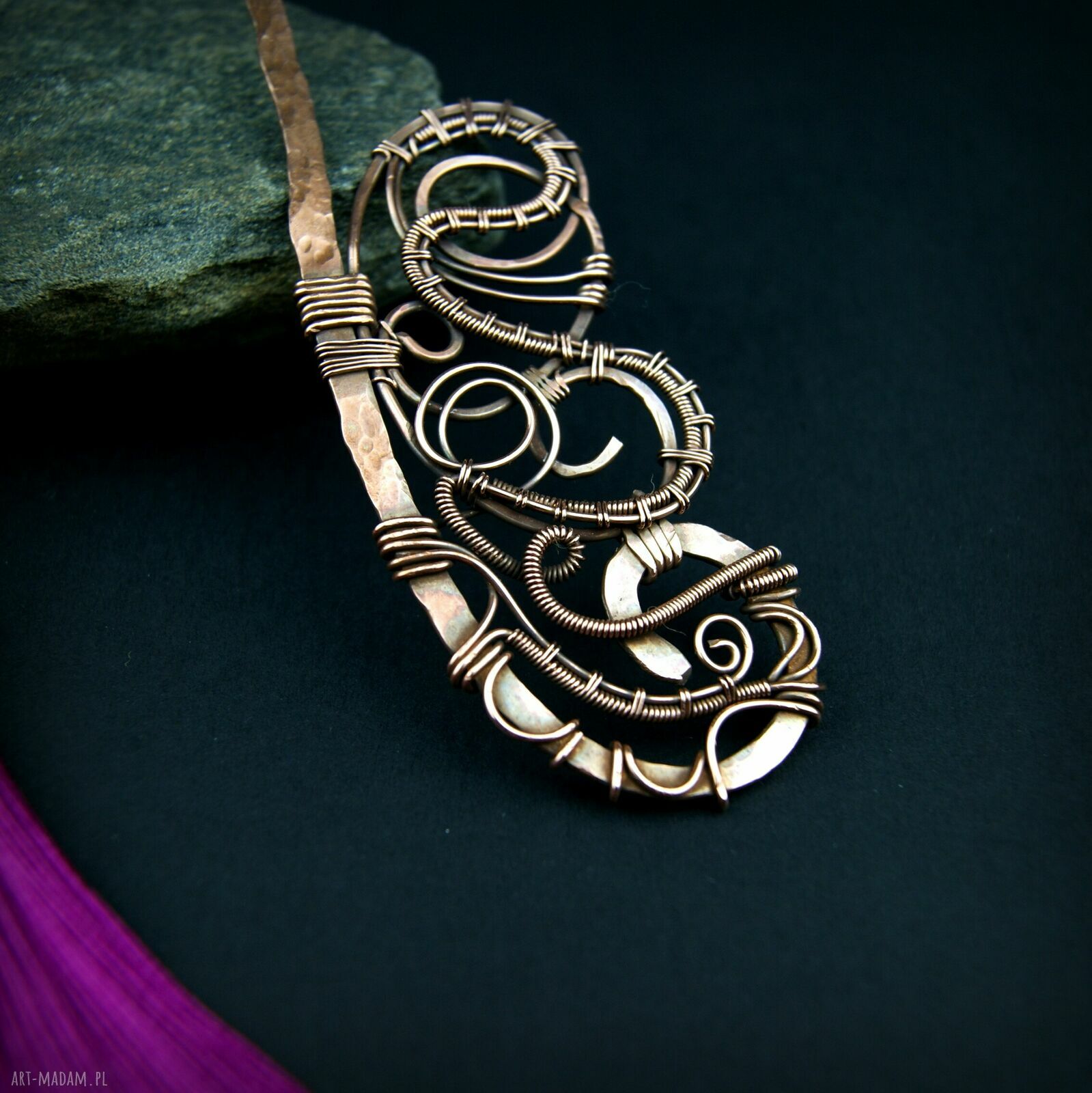 Miedziana zakładka do książki wire wrapping z agatem i chwostem