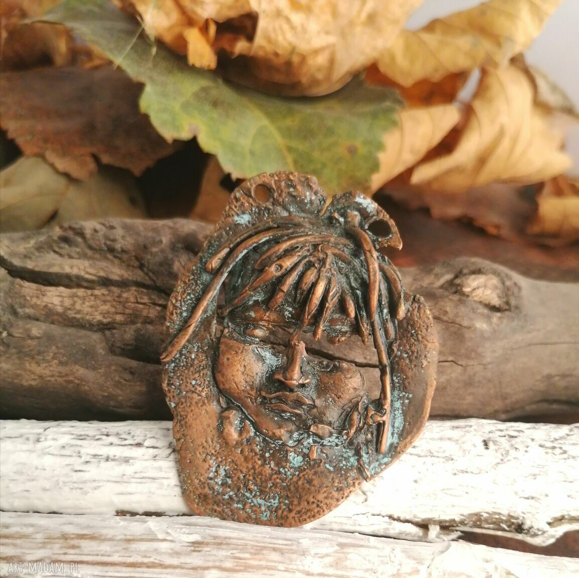 Miedziane słońce - unikatowy wisior miedziany z glinki Art Clay