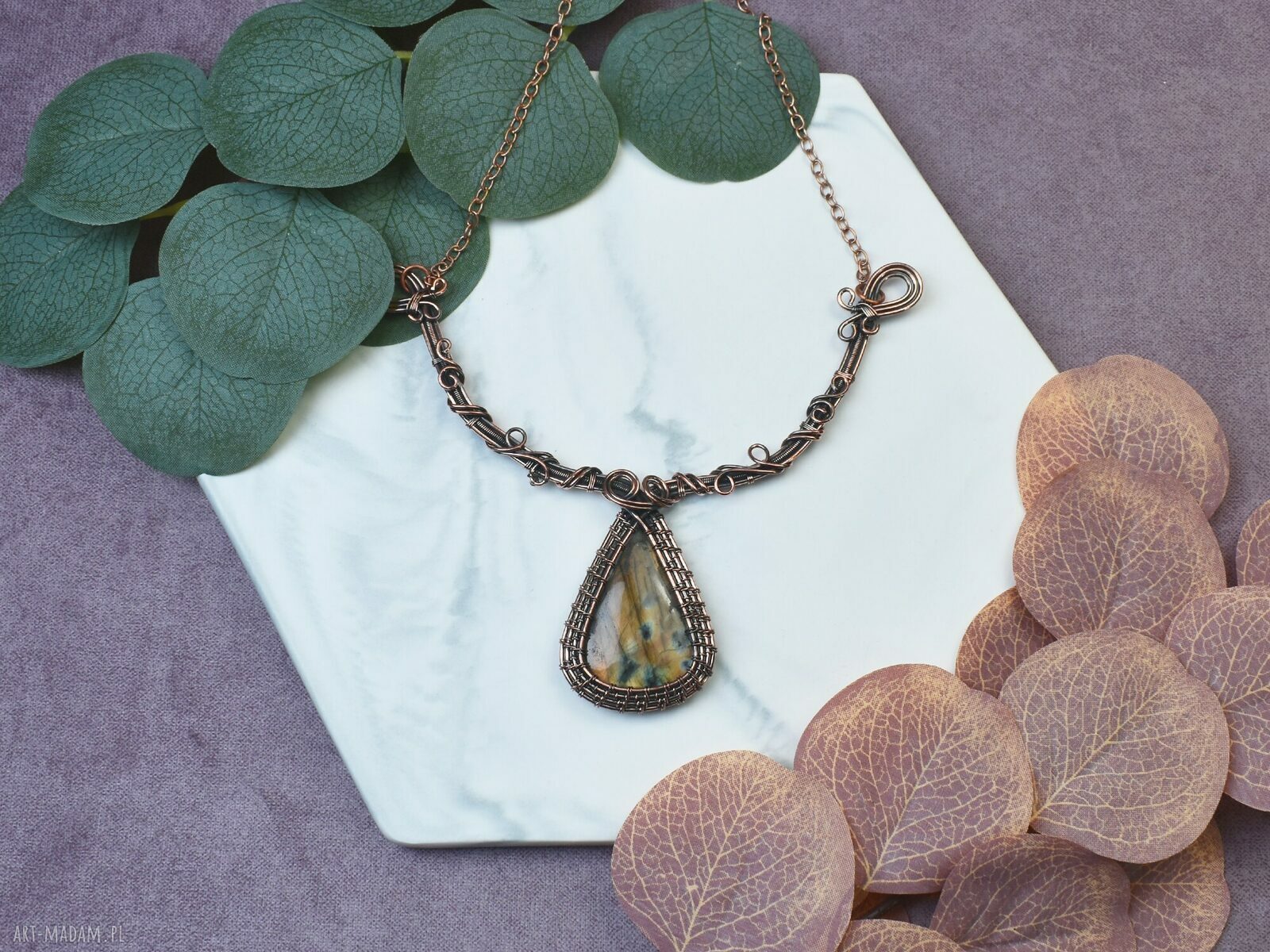 Miedziany naszyjnik z labradorytem wire wrapping ręcznie robiony