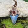 handmade wisiorki miedziany grot / opal, czerwony agat #327