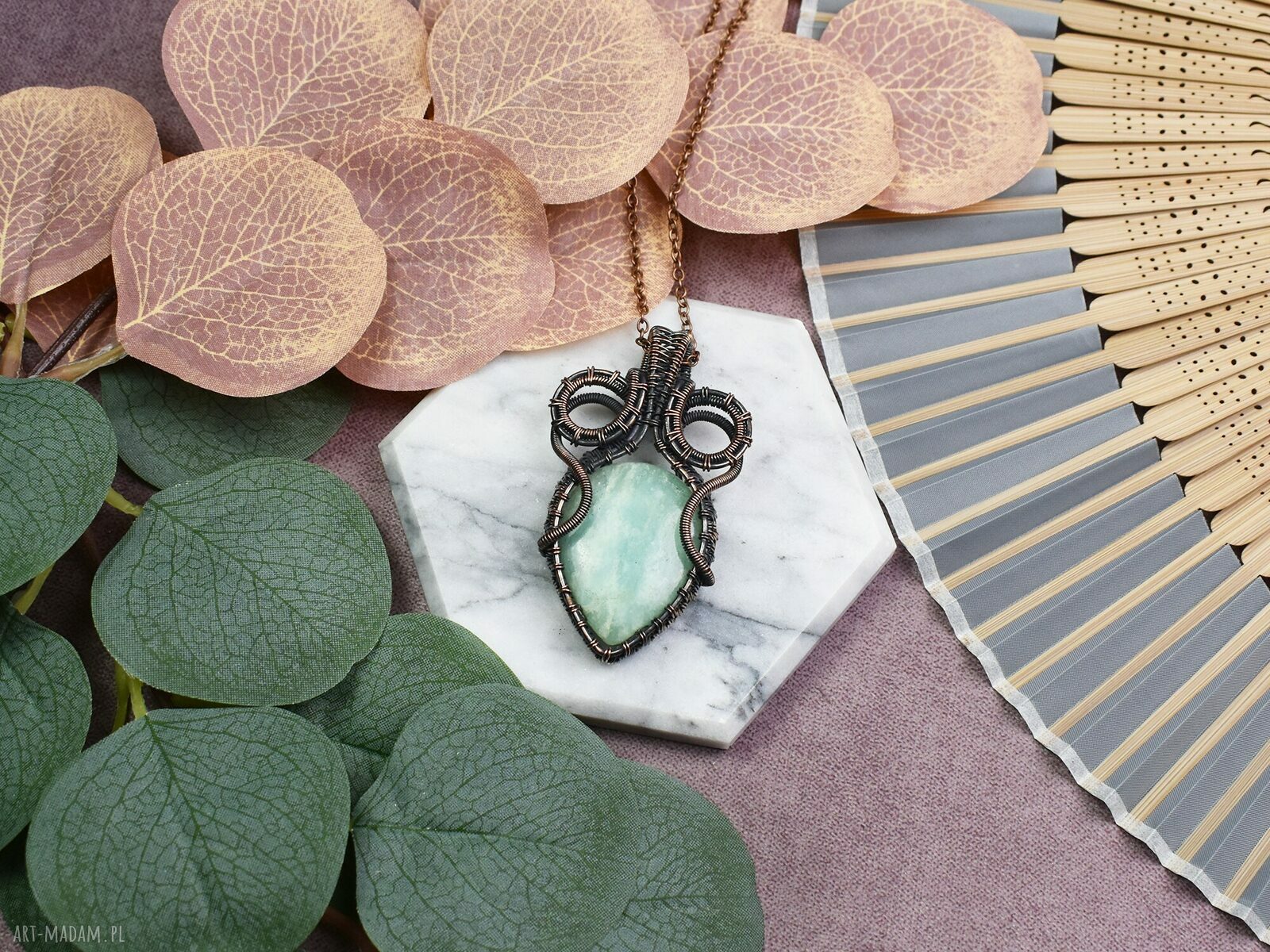 Miedziany wisiorek Wire Wrapping z amazonitem ręcznie robiona biżuteria boho