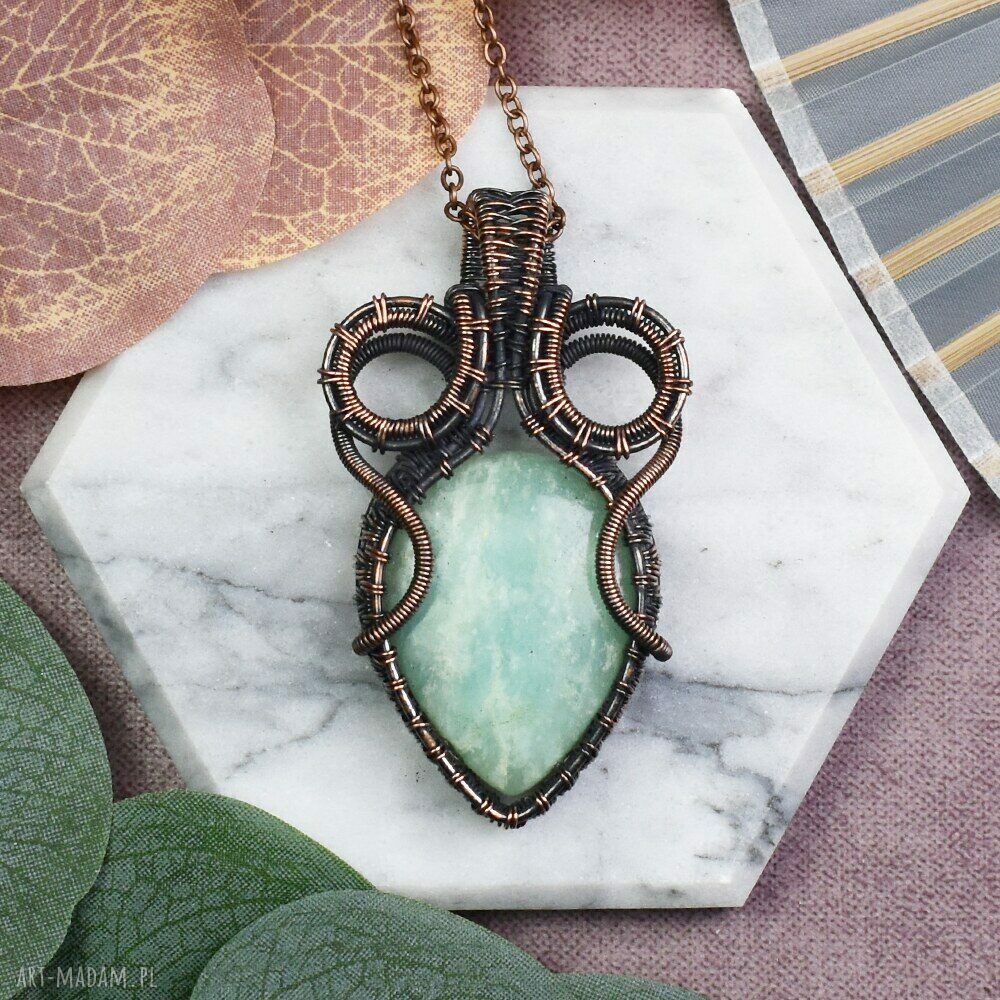 Miedziany wisiorek Wire Wrapping z amazonitem - ręcznie robiona biżuteria boho