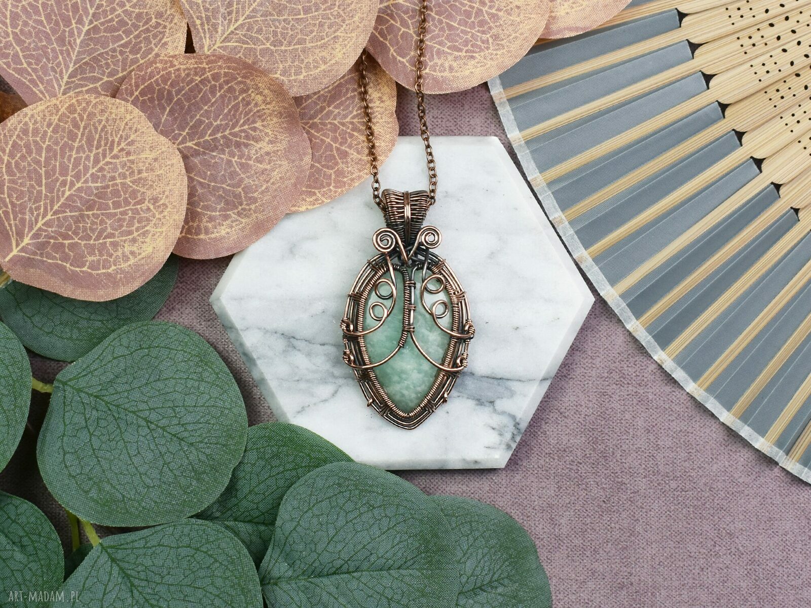Miedziany wisiorek wire wrapping z amazonitem ręcznie robiona biżuteria