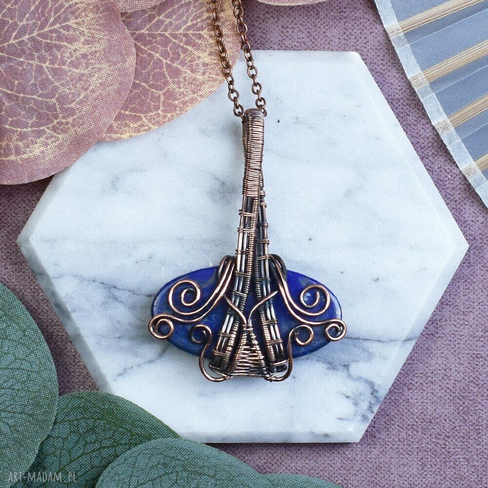 Miedziany wisiorek boho z wire wrapping - ręcznie robiony na prezent