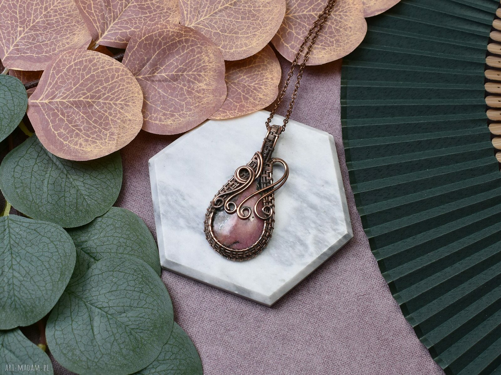 Miedziany wisiorek Wire Wrapping ręcznie robiona biżuteria z miedzi