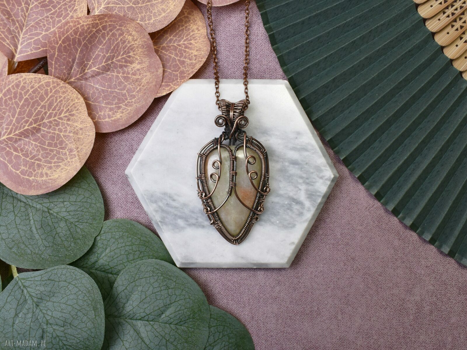 Miedziany wisiorek Wire Wrapping z serafinitem aqua boho zachwyt