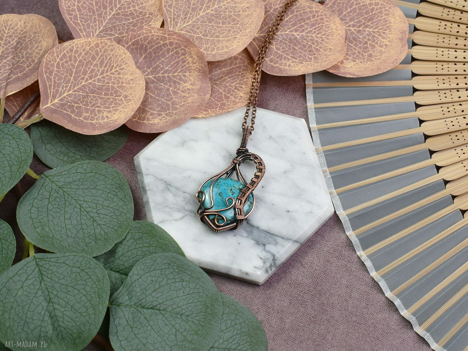 Miedziany wisiorek wire wrapping z naturalnym turkusem #536 boho na prezent