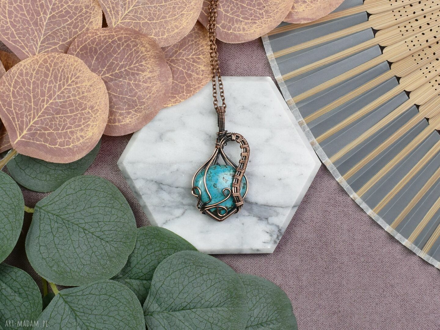Miedziany wisiorek wire wrapping z naturalnym turkusem #536 boho na prezent