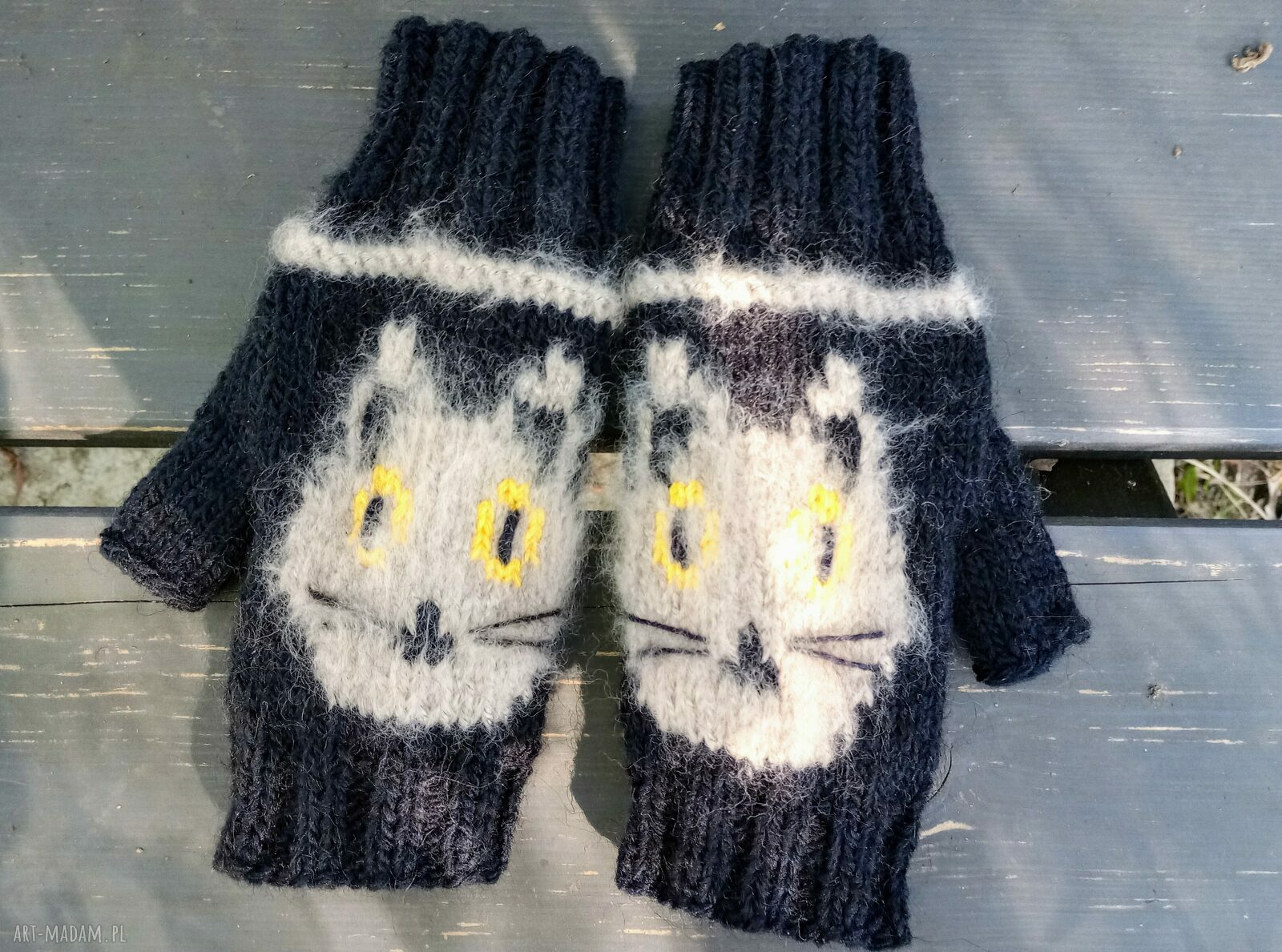 Mitenki w kotki - wełniane rękawiczki bez palców handmade