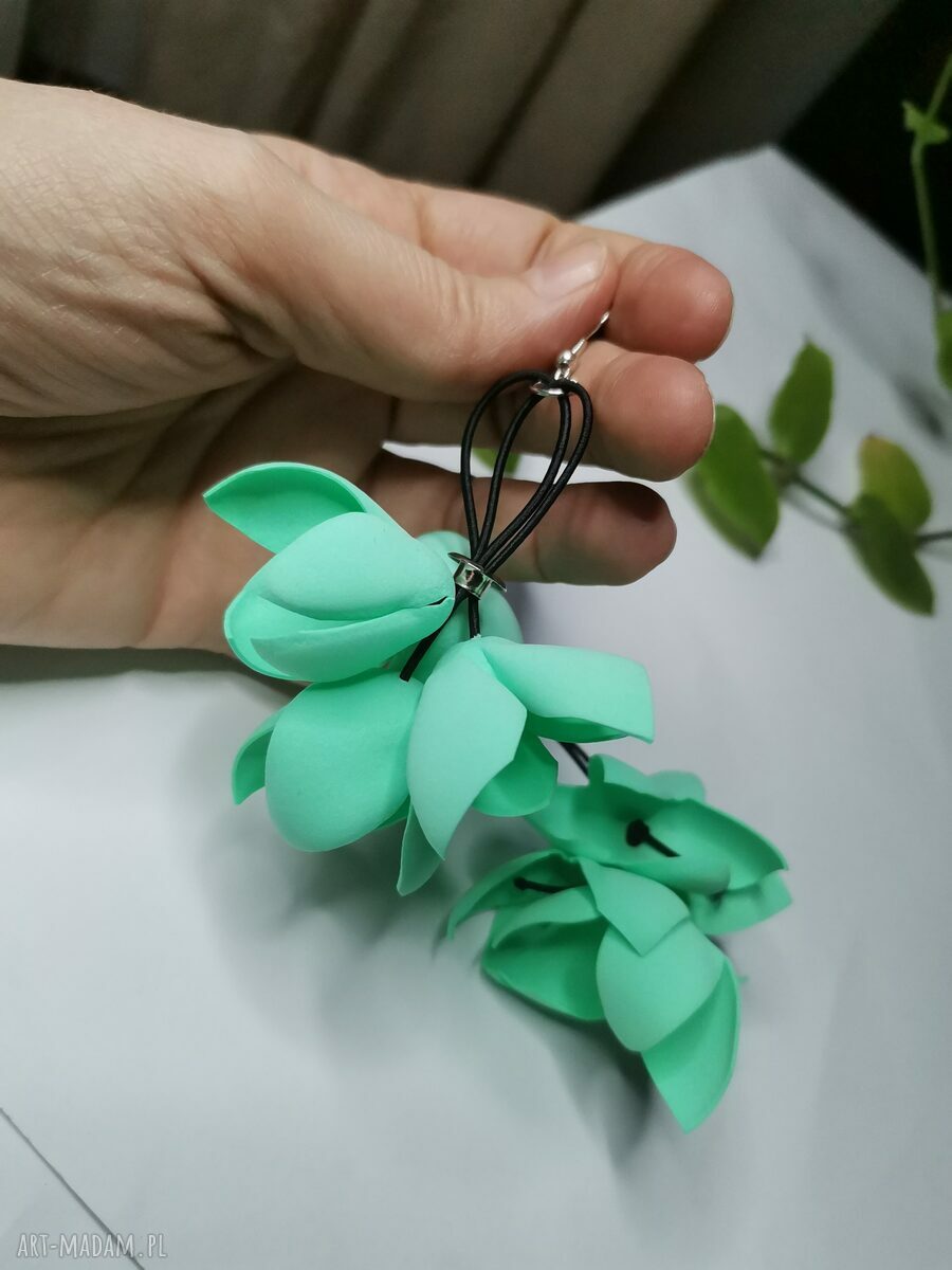 Kolczyki miętowe długie zielone - leciutkie boho