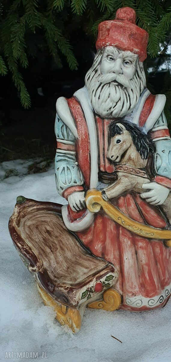 Mikołaj ceramiczny z sankami i koniem na biegunach - ok. 25 cm