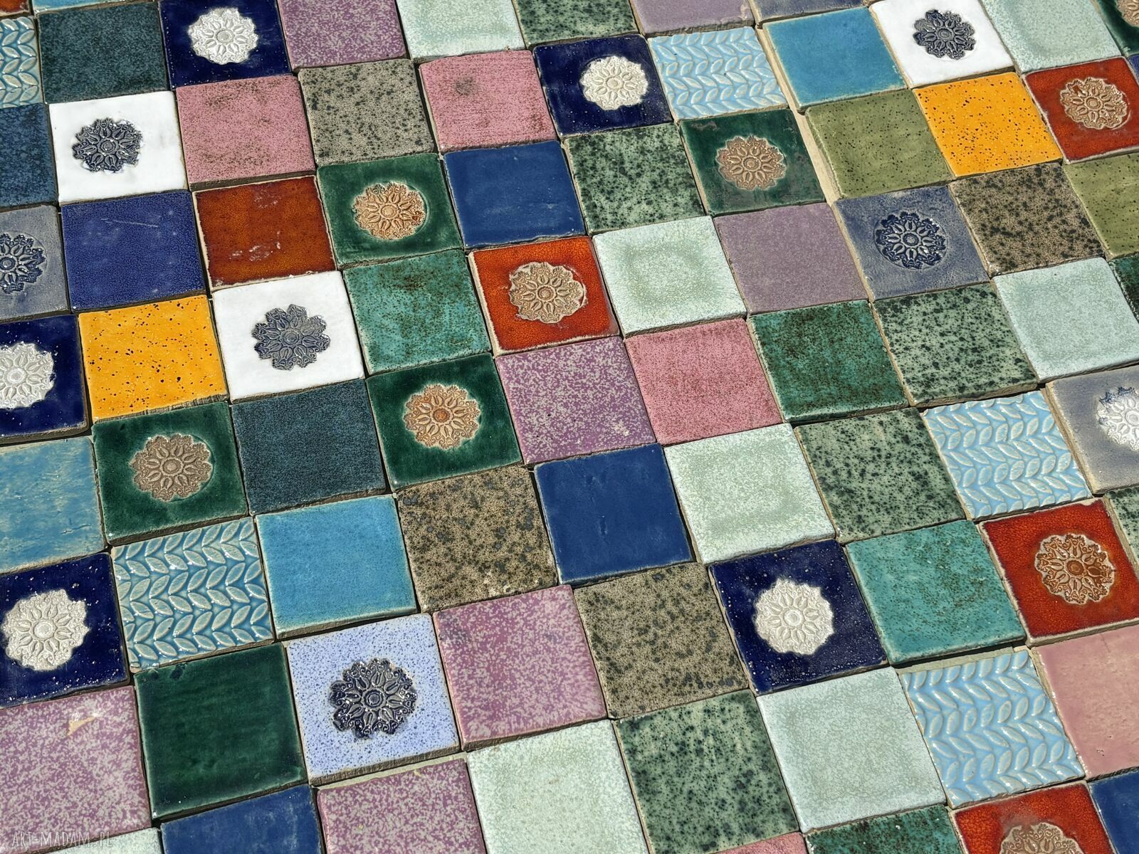 Mini kafelki patchwork ręcznie robione do kuchni i łazienki