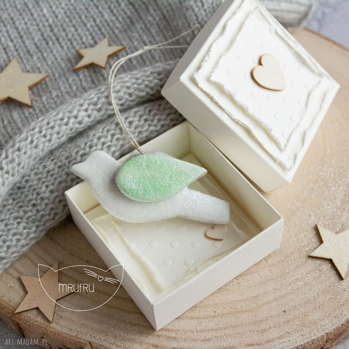 Mini kartka ptaszek wiosenny ozdobne pudełeczko uroczy ptasi