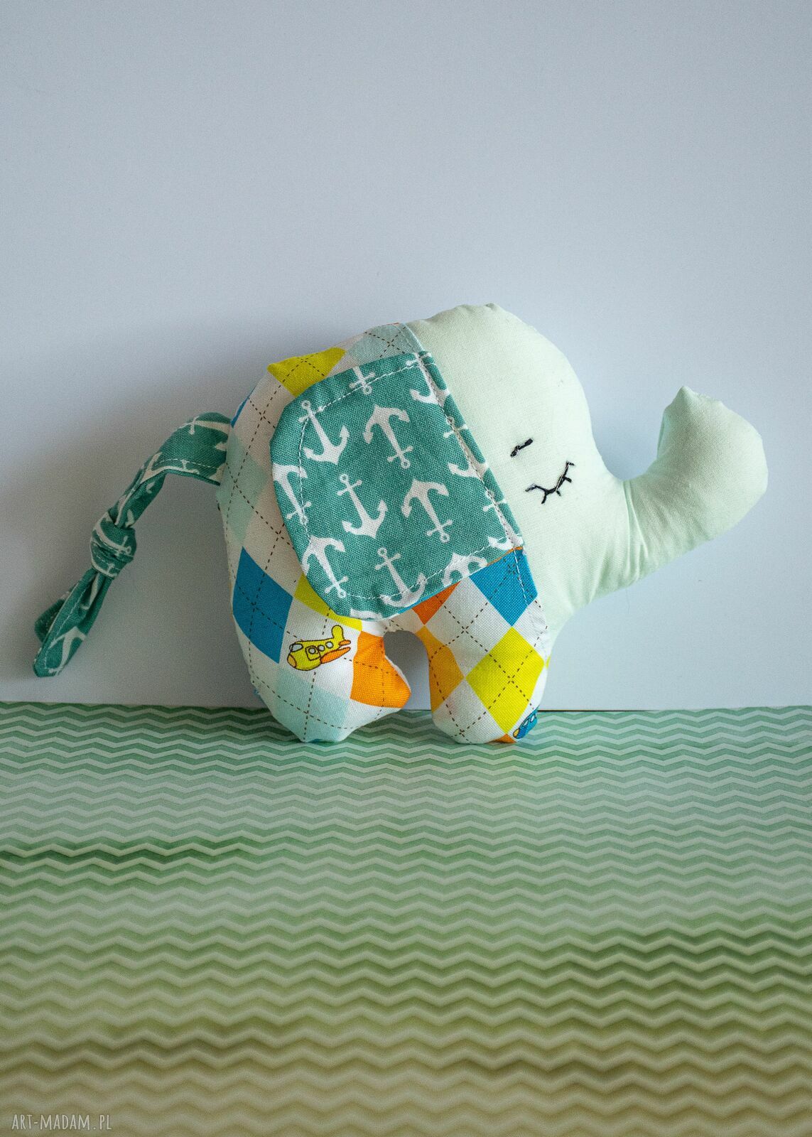 Mini słonik Adaś - ręcznie szyta maskotka 14 cm
