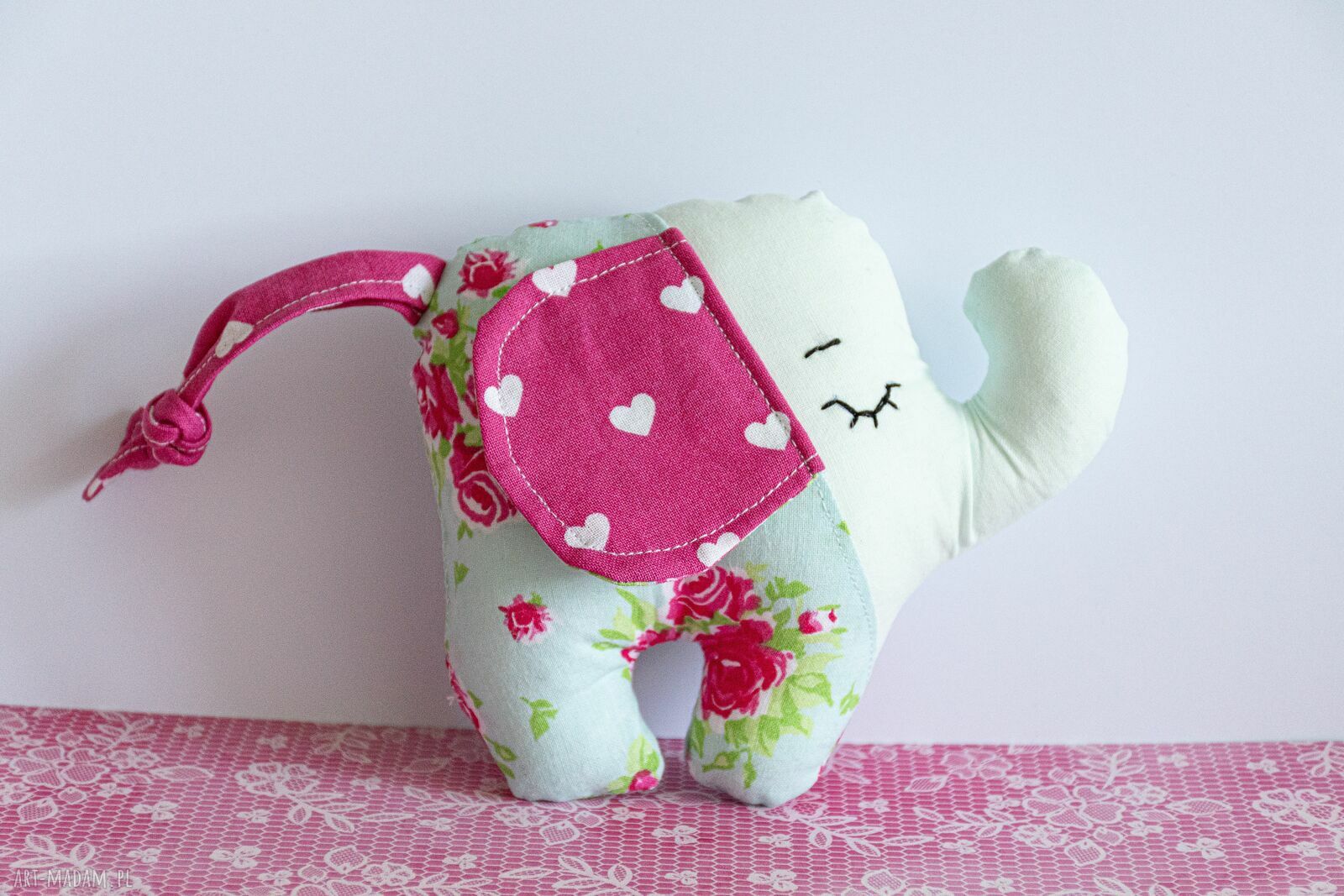 Mini słonik Rózia 14 cm - ręcznie szyta maskotka dla dziecka