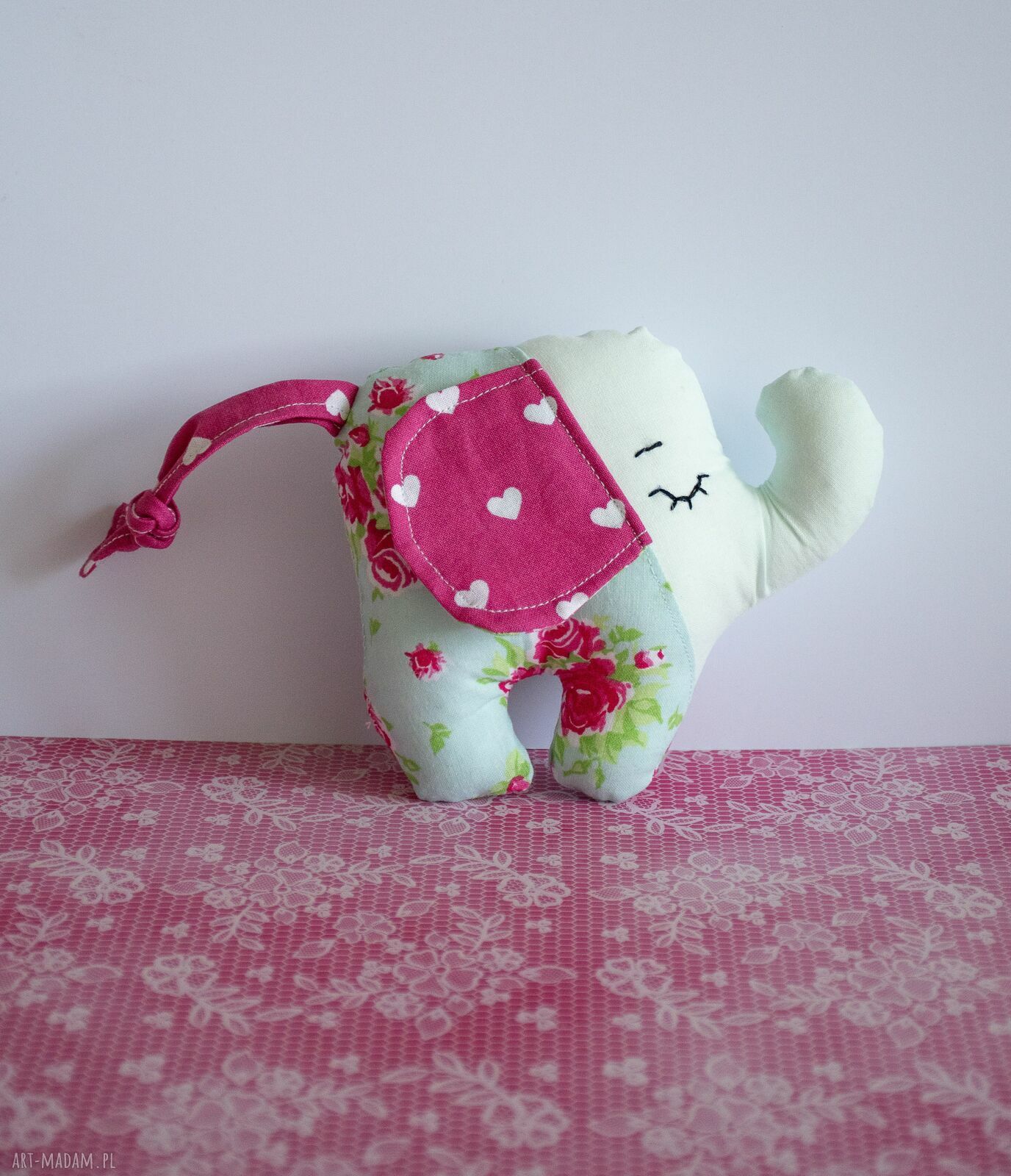 Mini słonik Rózia 14 cm - ręcznie szyta maskotka dla dziecka