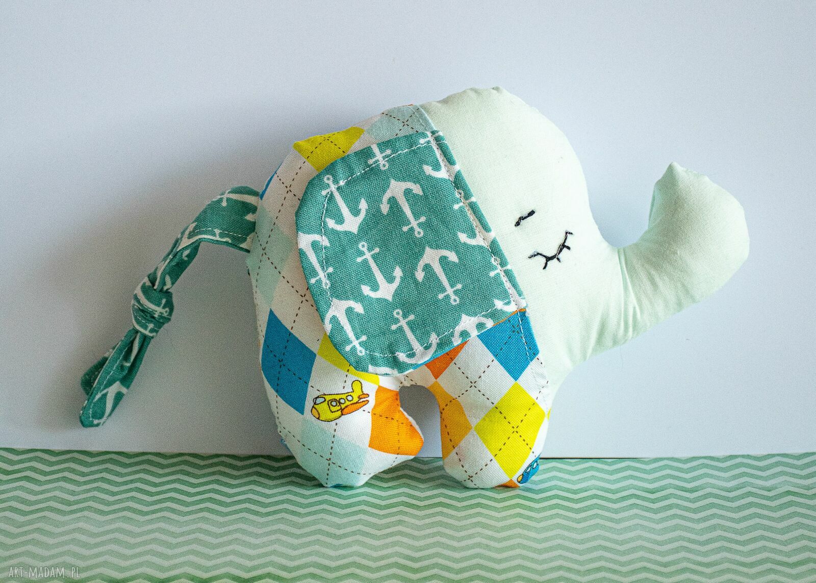 Mini słonik Adaś - ręcznie szyta maskotka 14 cm