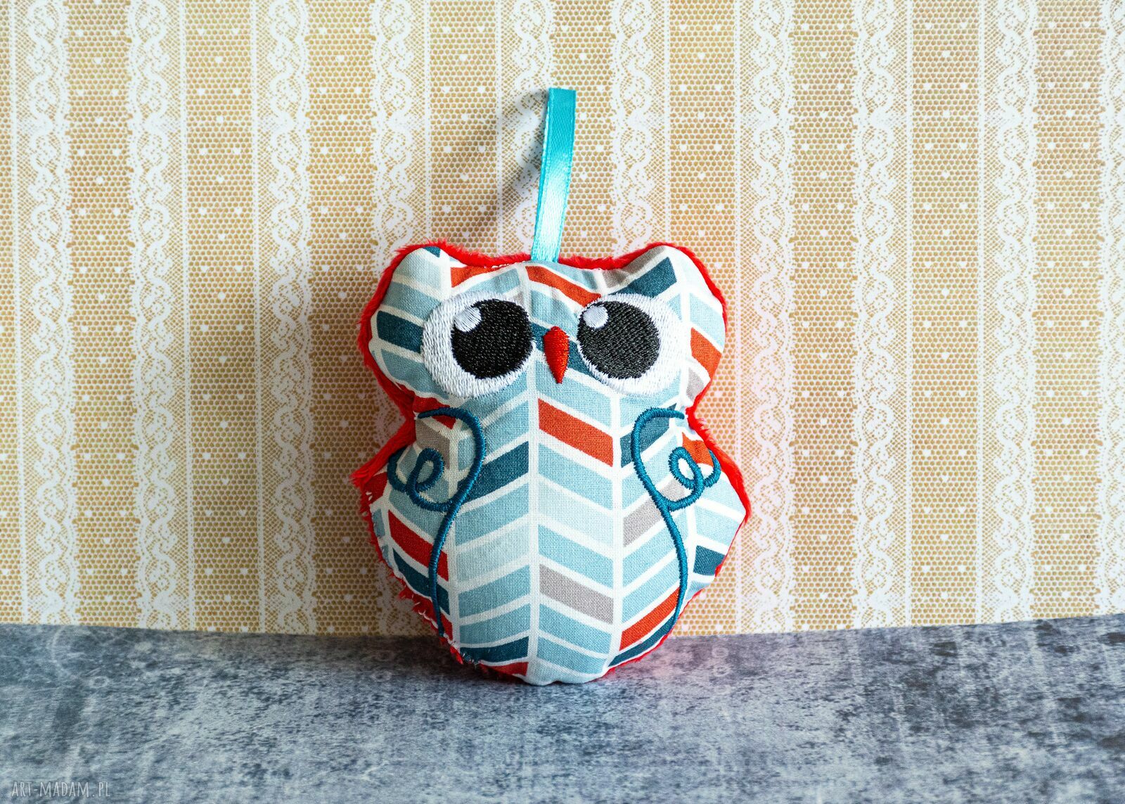 Mini sówka Oluś 10 cm - haftowana maskotka do zawieszenia