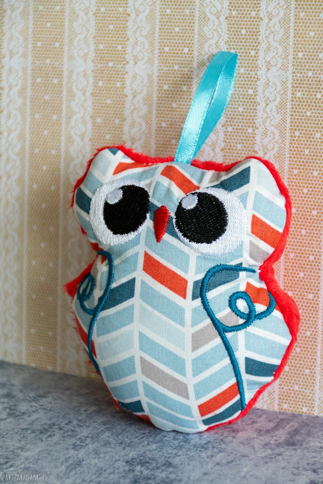 Mini sówka Oluś 10 cm - haftowana maskotka do zawieszenia