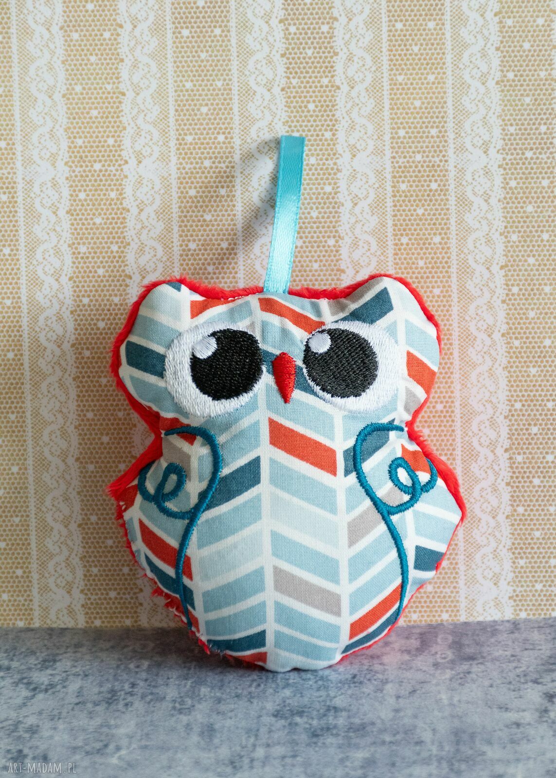 Mini sówka Oluś 10 cm - haftowana maskotka do zawieszenia