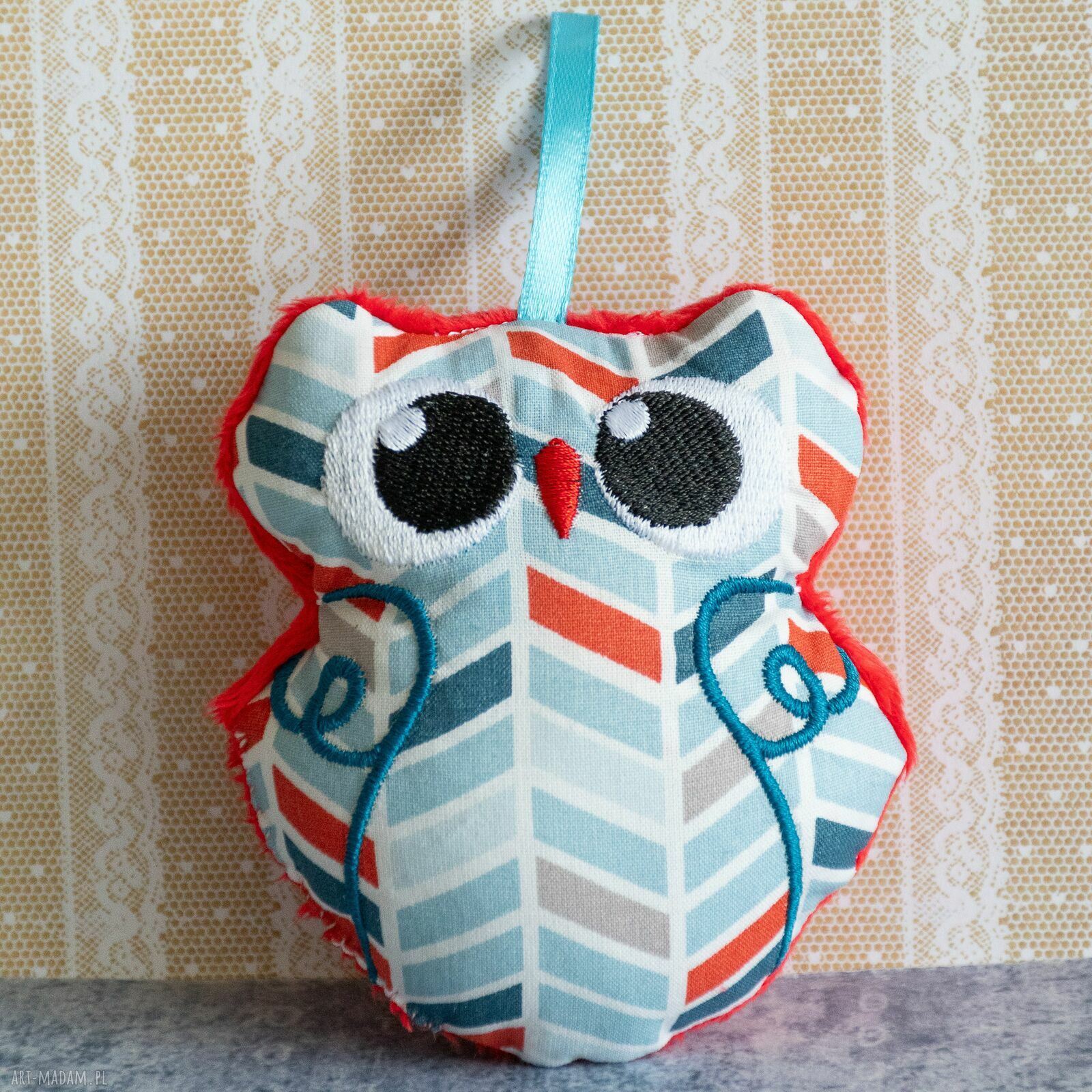 Mini sówka Oluś 10 cm - haftowana maskotka do zawieszenia
