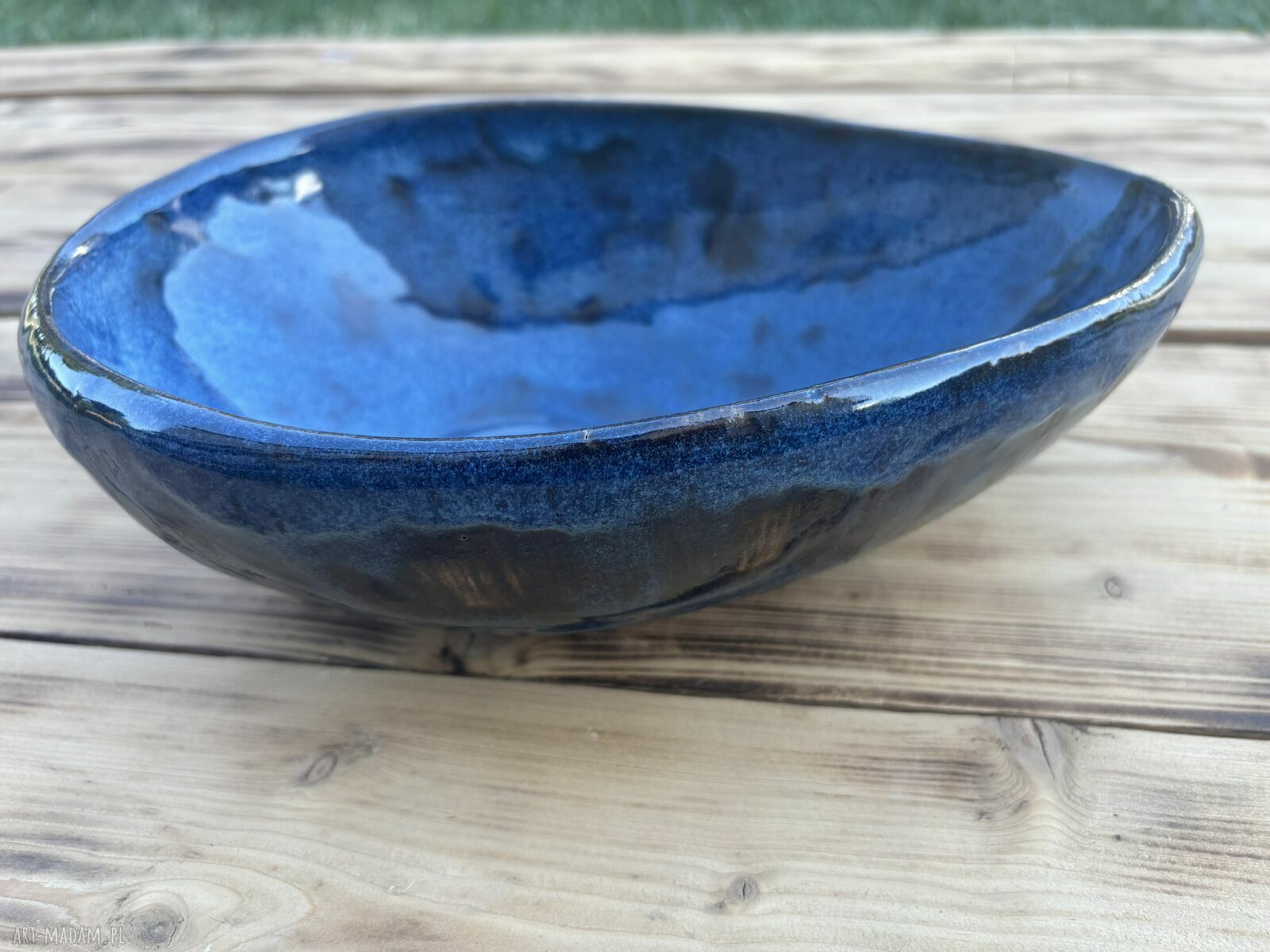 Ręcznie robiona mini umywalka ceramiczna w kształcie jajka