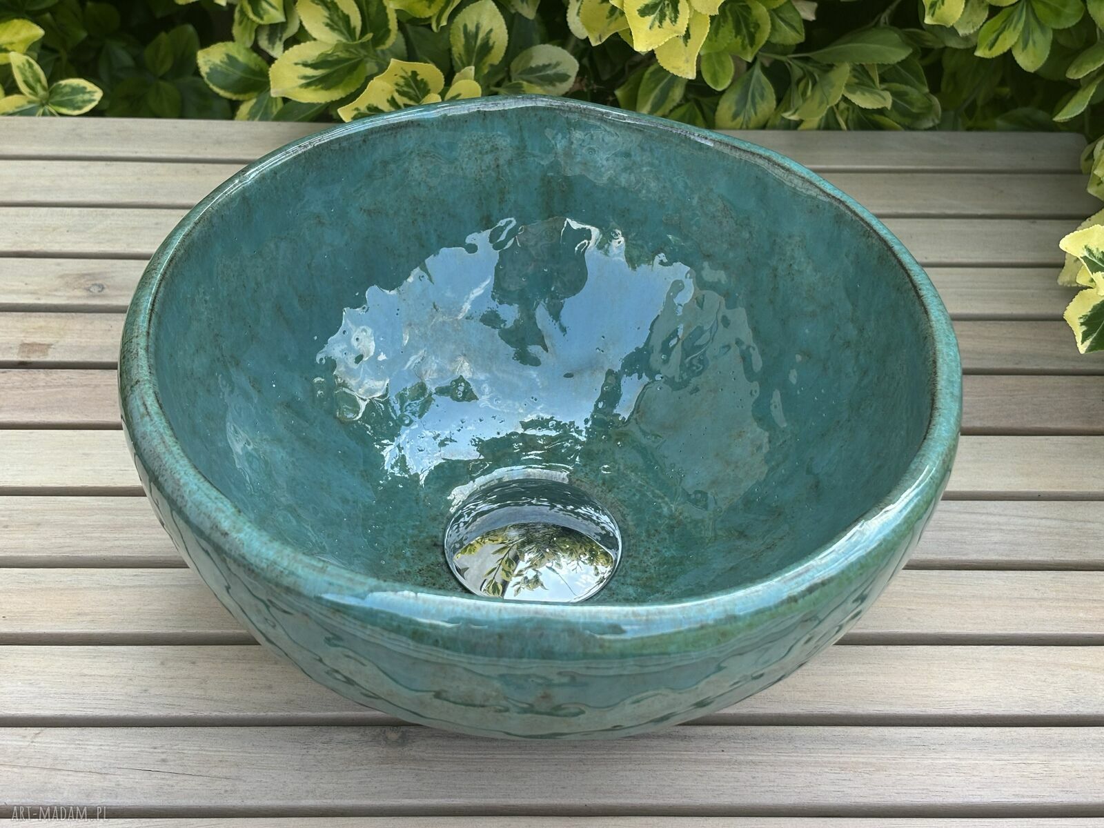 Mini umywalka ceramiczna w wiejskim stylu