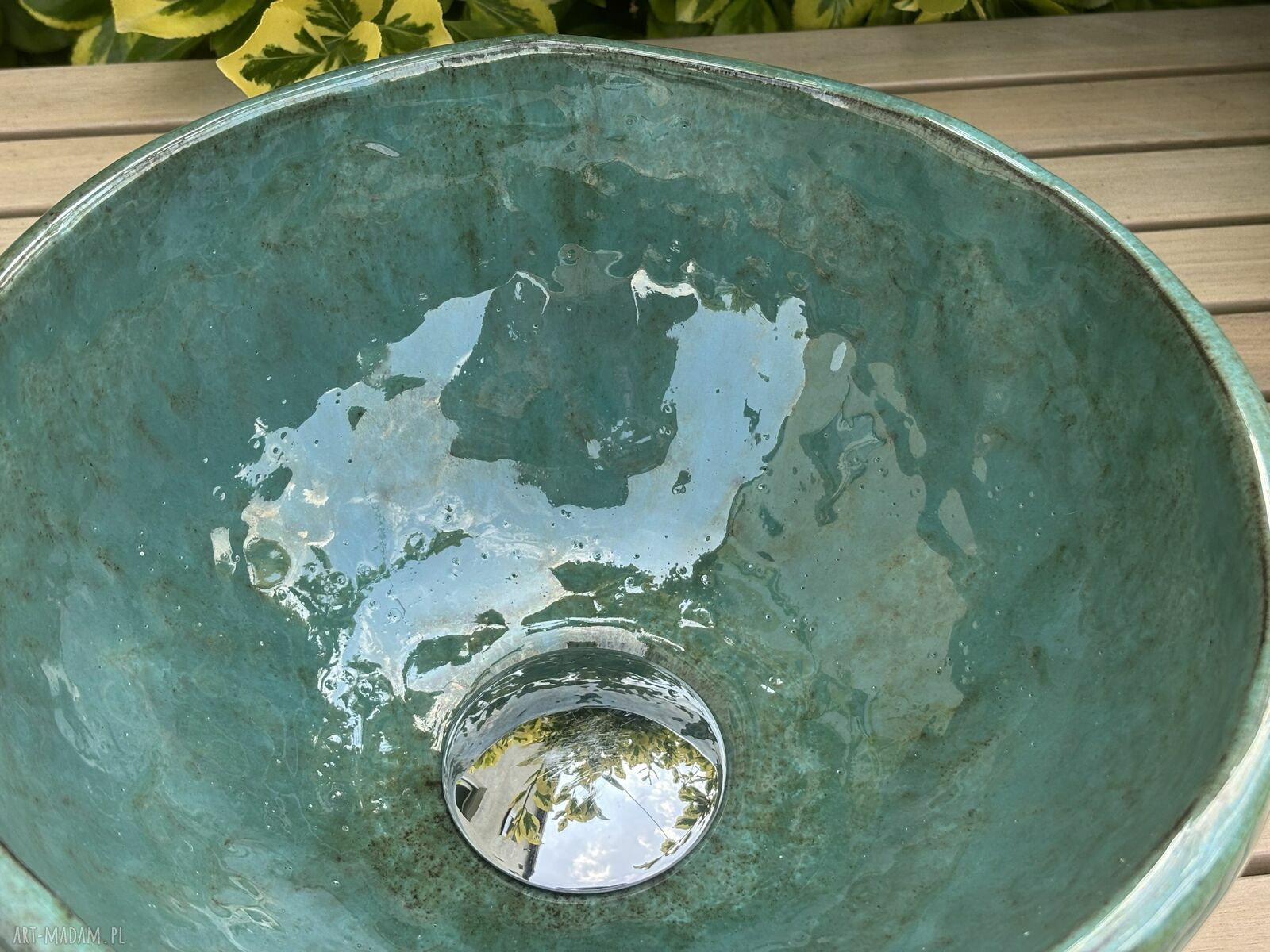 Mini umywalka ceramiczna w wiejskim stylu